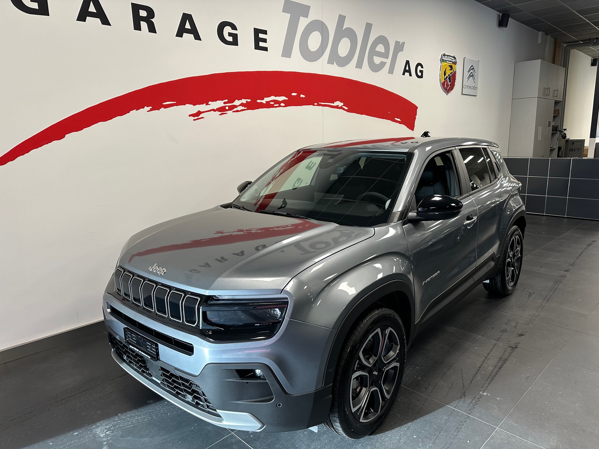 JEEP Avenger 54kWh Swiss Altitude Plus-image-5