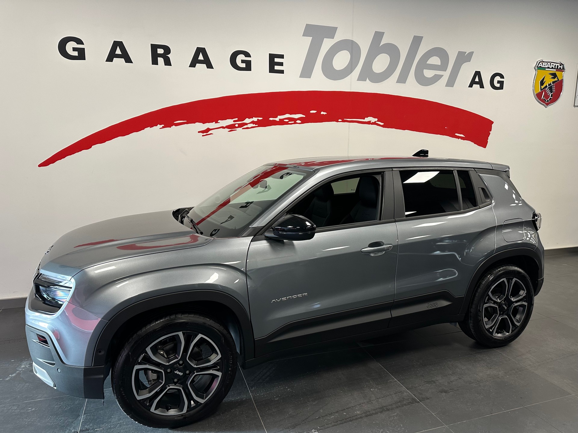 JEEP Avenger 54kWh Swiss Altitude Plus-showroom-element-1