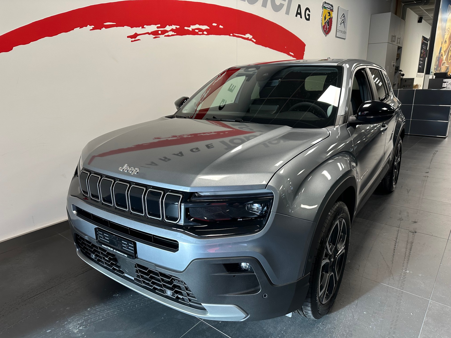 JEEP Avenger 54kWh Swiss Altitude Plus-image-6