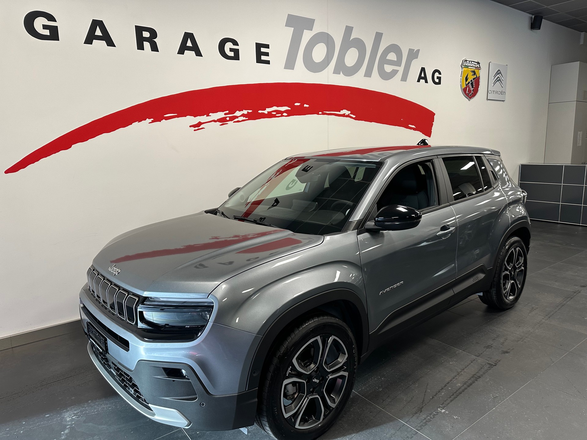 JEEP Avenger 54kWh Swiss Altitude Plus-image-4