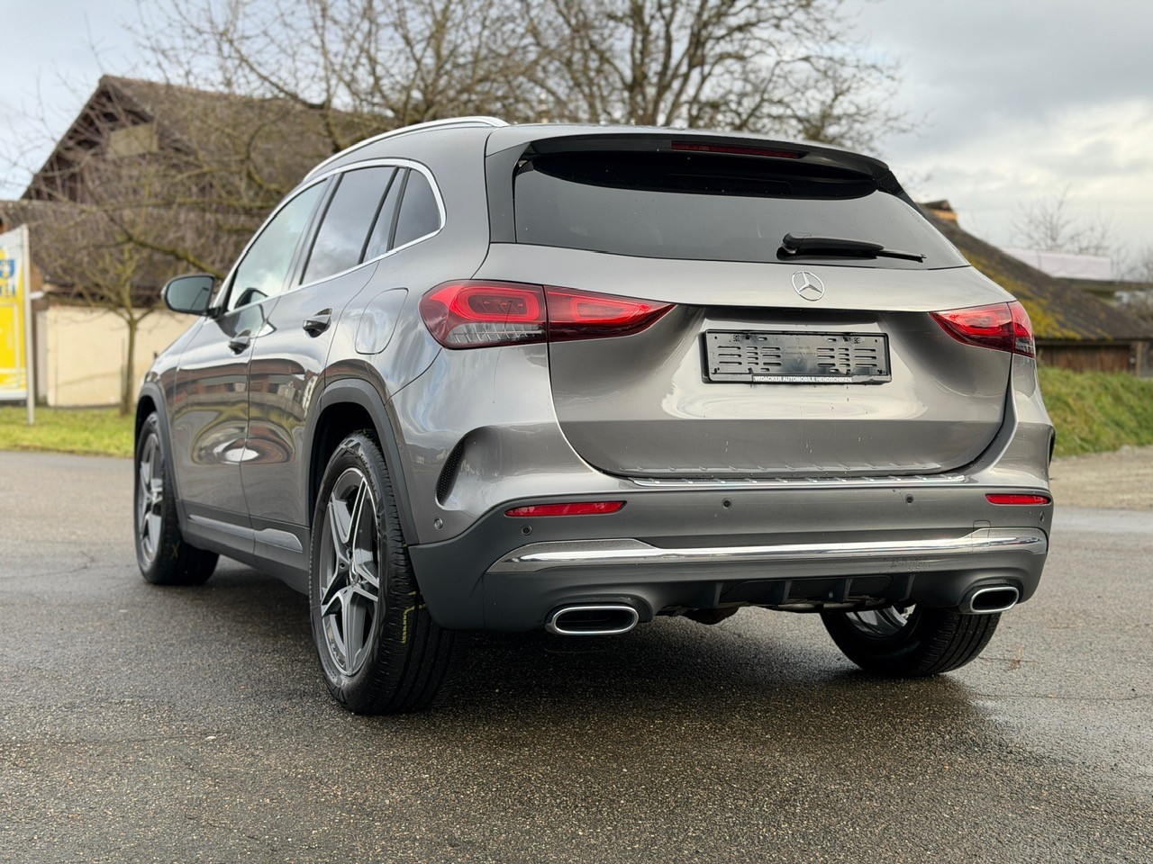 MERCEDES-BENZ GLA 200 4Matic AMG Line 8G-DCT-image-5