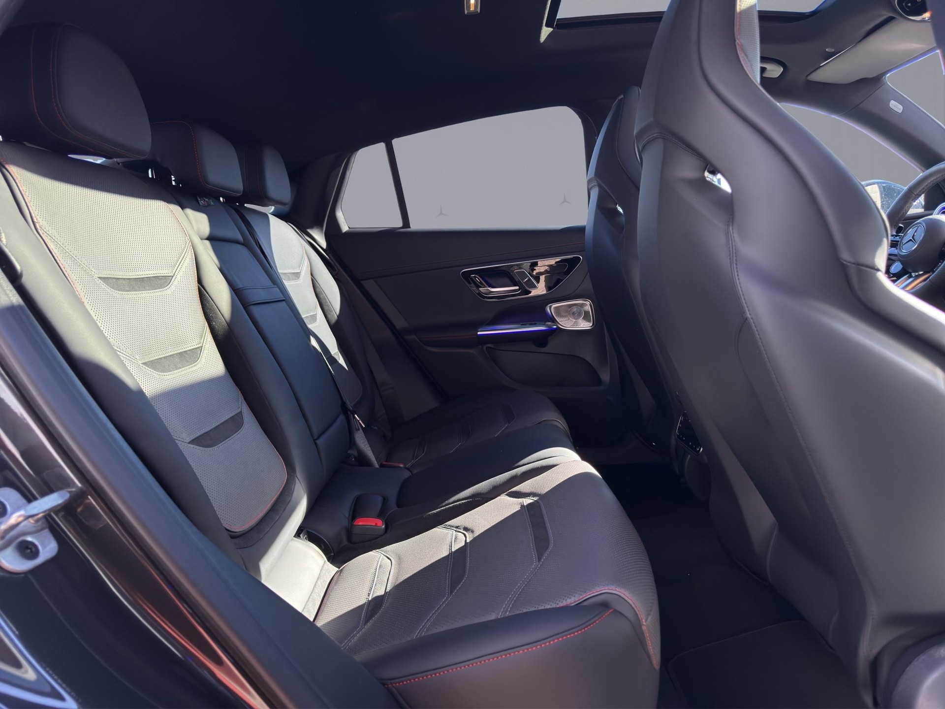 MERCEDES-BENZ GLC 43 AMG Executive Edition 4matic Coupé-image-15