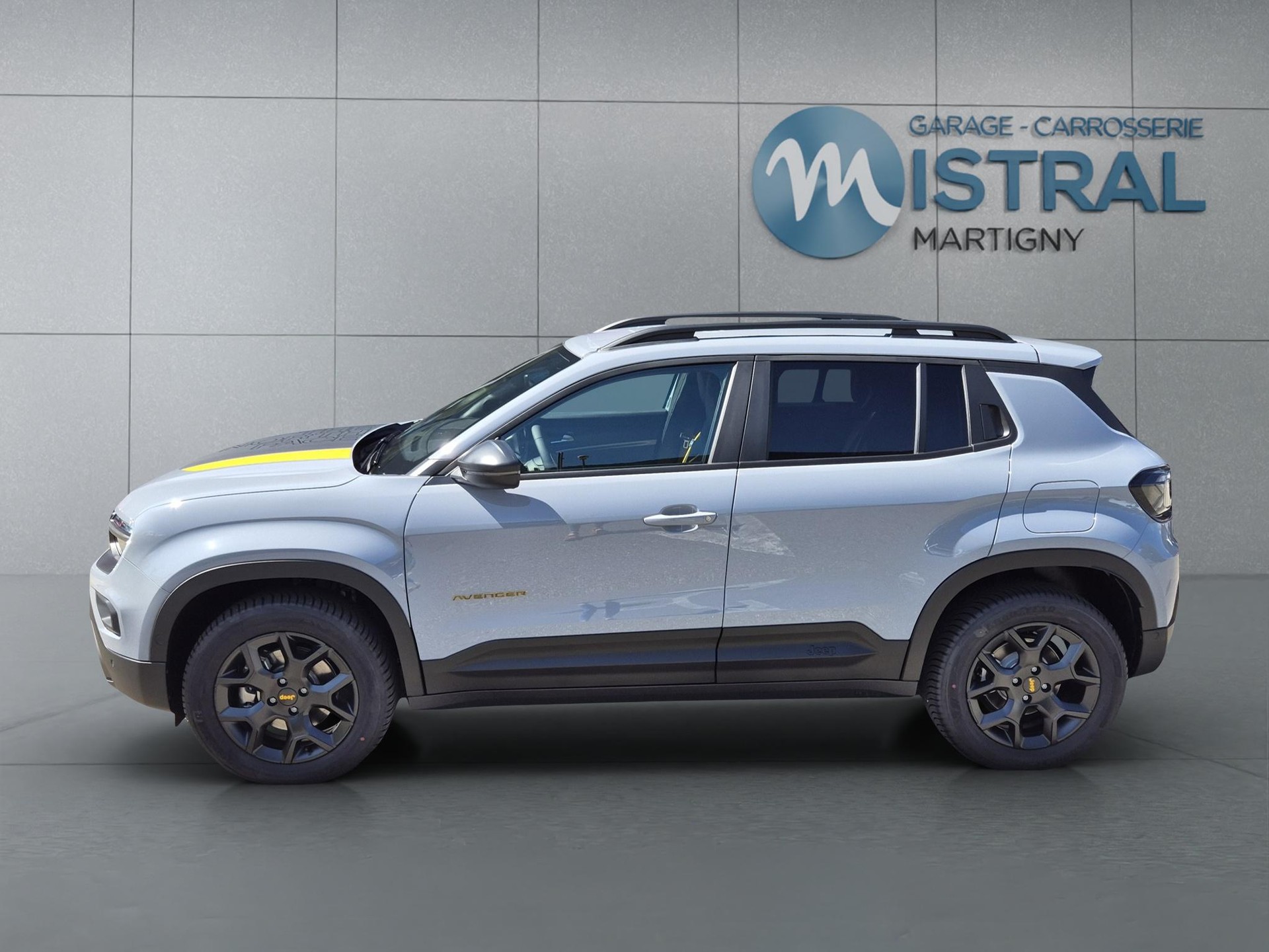 JEEP Avenger 1.2 MHEV The North Face 4xe-image-1
