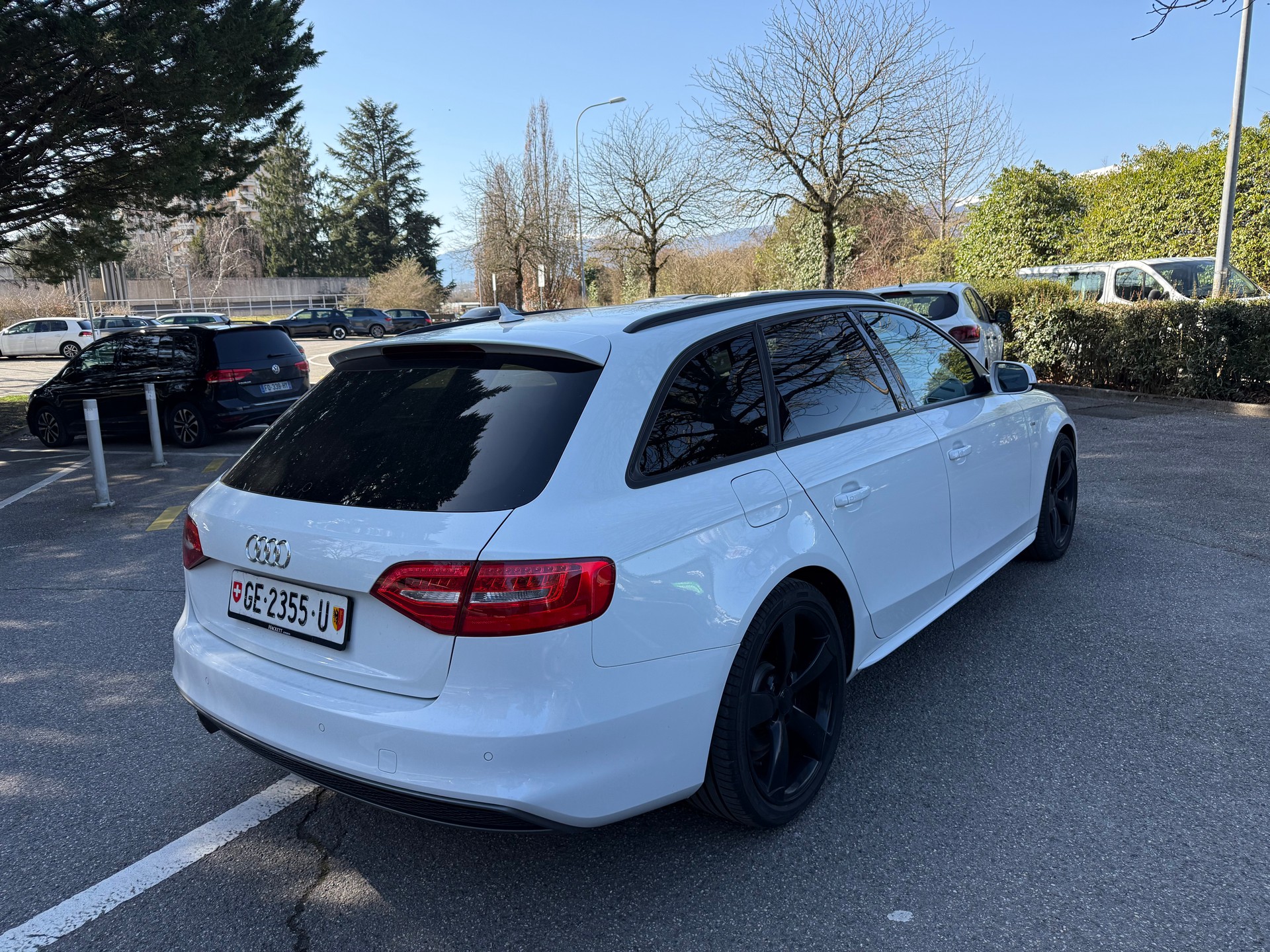 AUDI A4 Avant 2.0 TDI S-Line quattro S-tronic-image-9