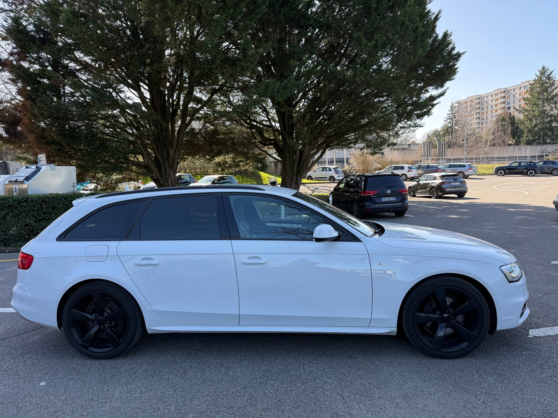 AUDI A4 Avant 2.0 TDI S-Line quattro S-tronic-image-6