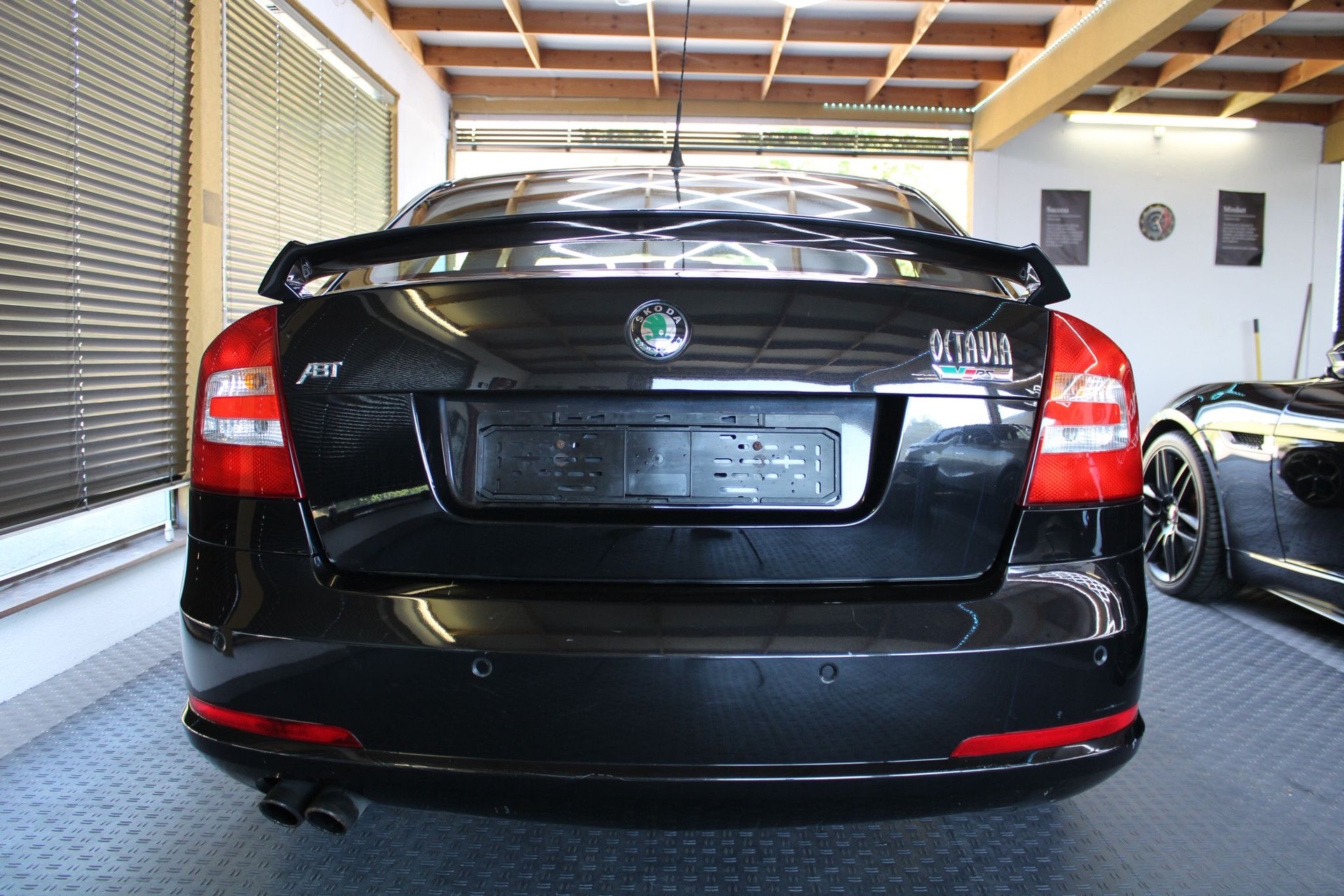 SKODA Octavia 2.0 Turbo FSI RS ABT-image-4
