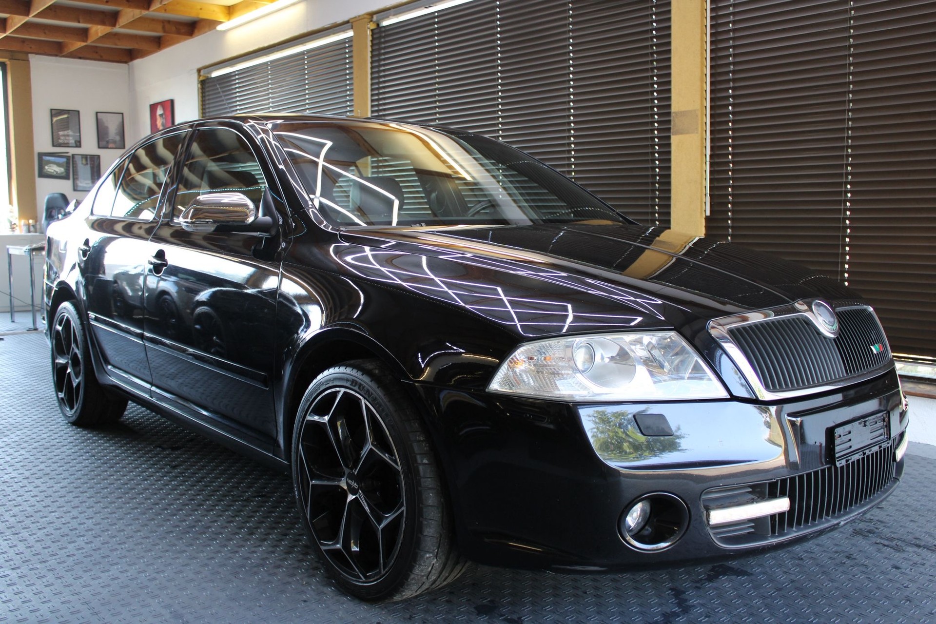 SKODA Octavia 2.0 Turbo FSI RS ABT-image-2