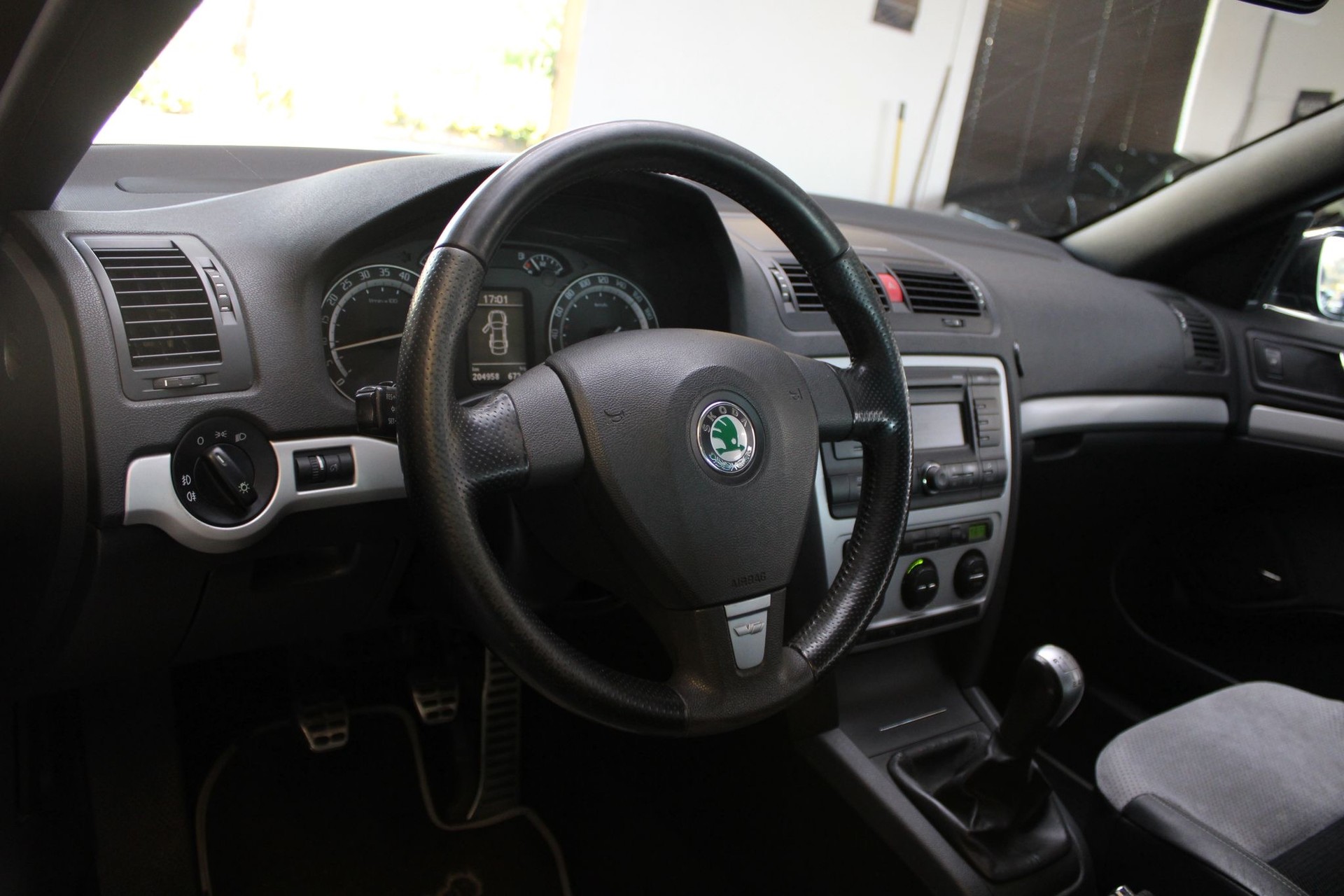 SKODA Octavia 2.0 Turbo FSI RS ABT-image-8