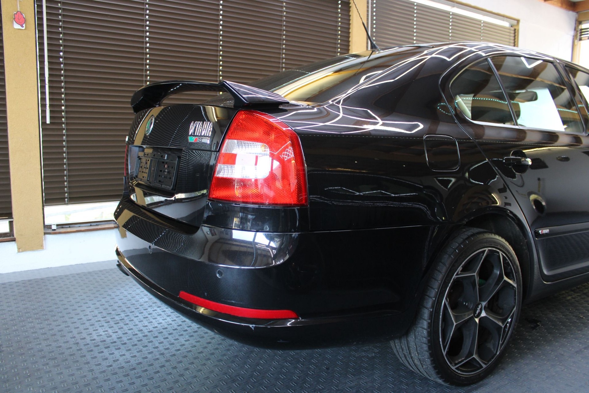 SKODA Octavia 2.0 Turbo FSI RS ABT-image-6