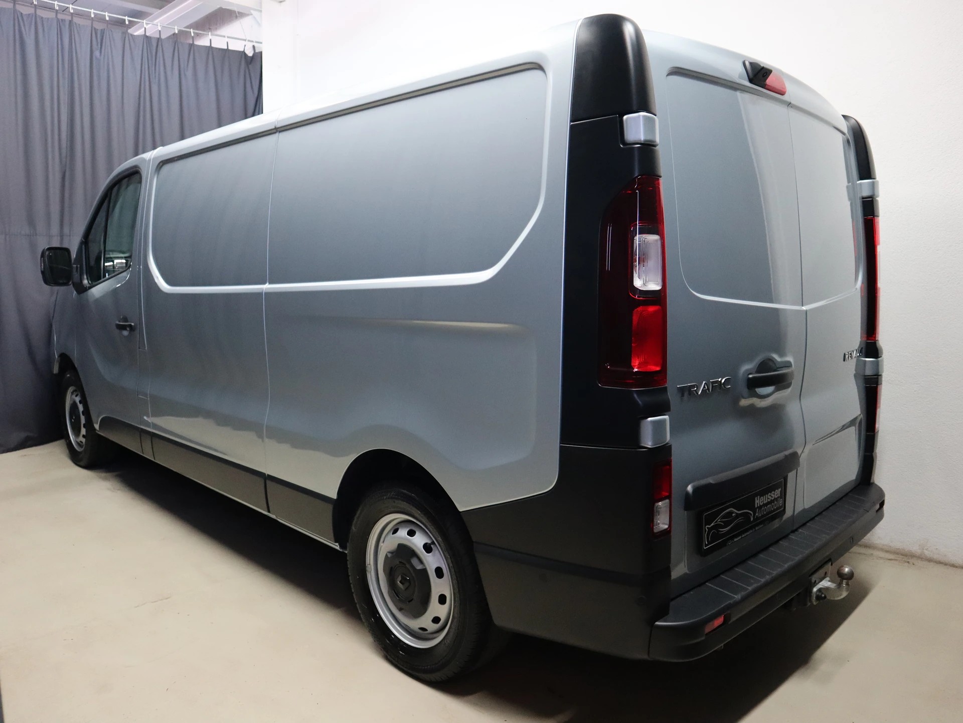 RENAULT Trafic 2.0 Blue dCi 130 Advance L2H1 EN - LED - Sitzheizung - 3 Sitze - Kamera - 130 PS-showroom-element-3