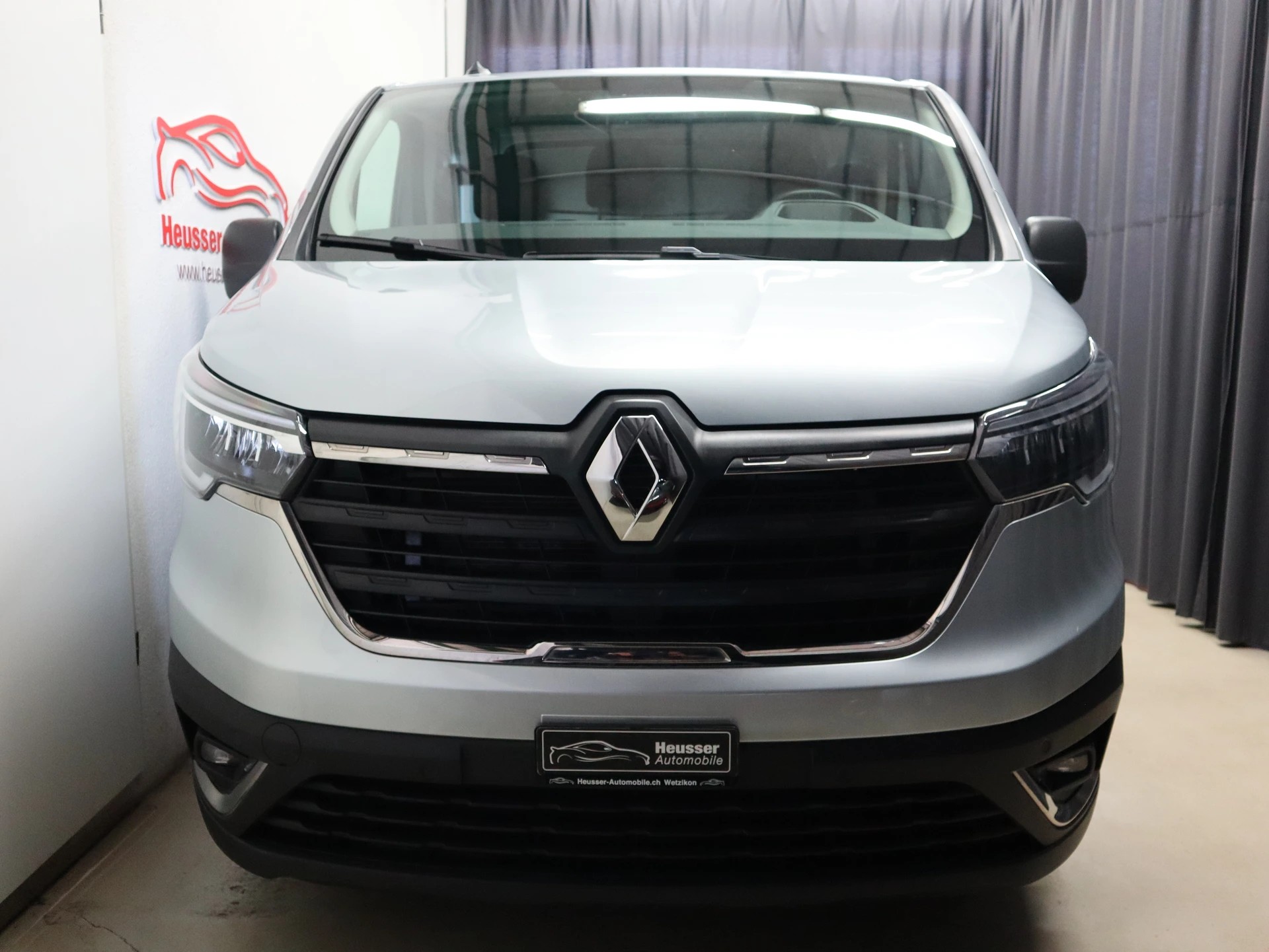 RENAULT Trafic 2.0 Blue dCi 130 Advance L2H1 EN - LED - Sitzheizung - 3 Sitze - Kamera - 130 PS-image-7