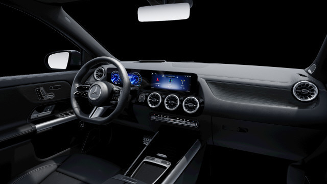 MERCEDES-BENZ EQA 350 4M Swiss Star-image-7