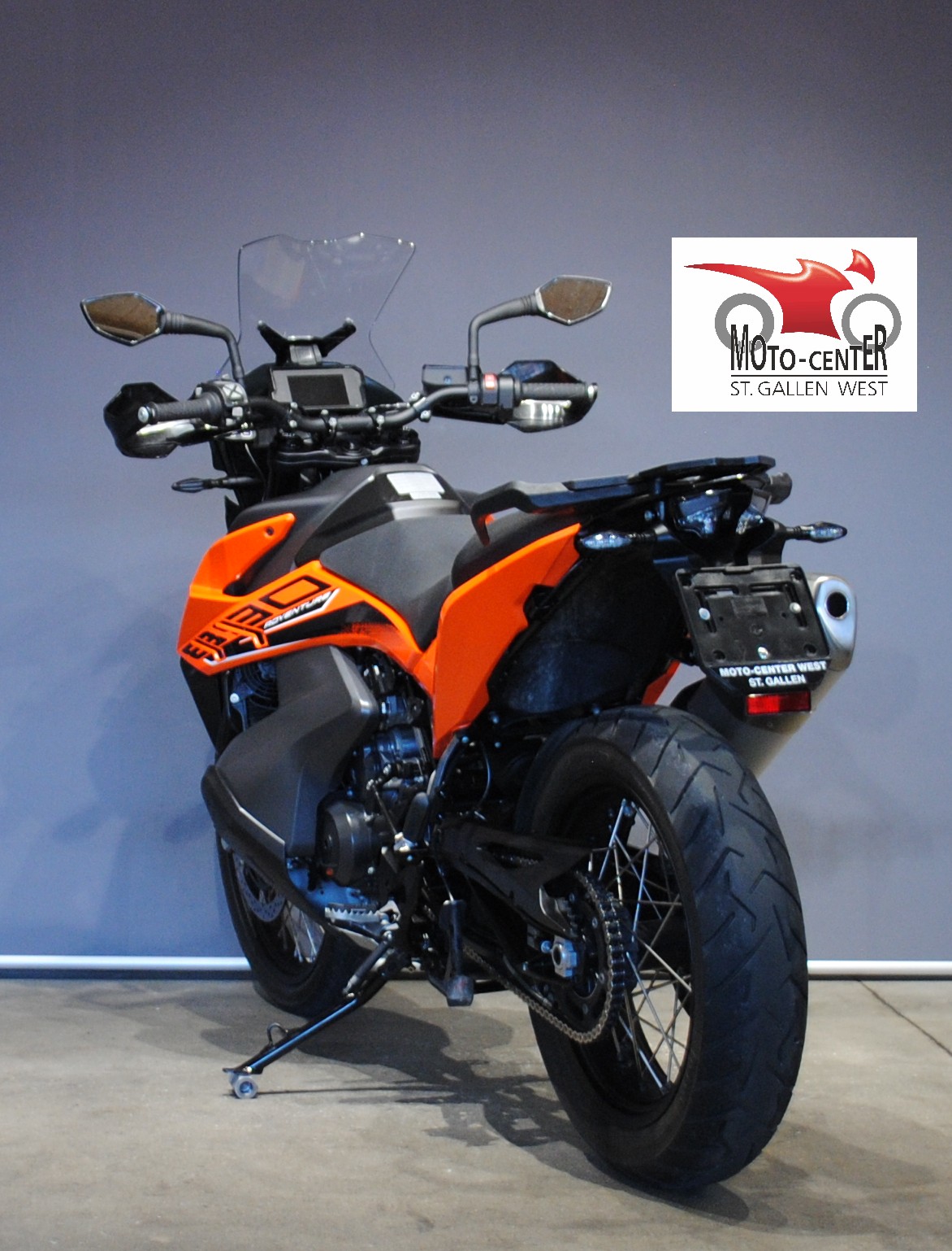 KTM 890 Adventure-showroom-element-3