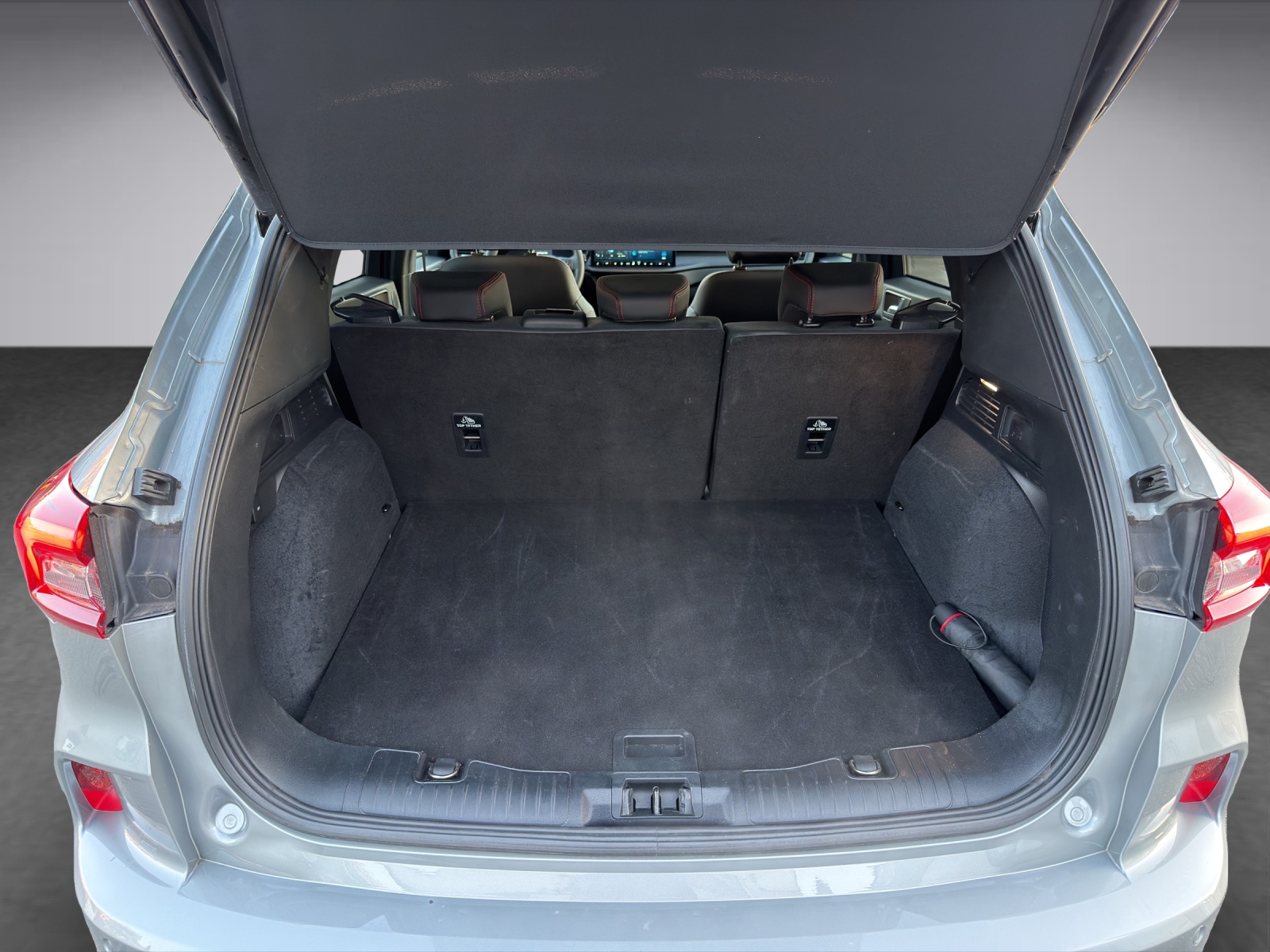 FORD Kuga 2.5 Hybrid ST-Line X 4x4-image-15