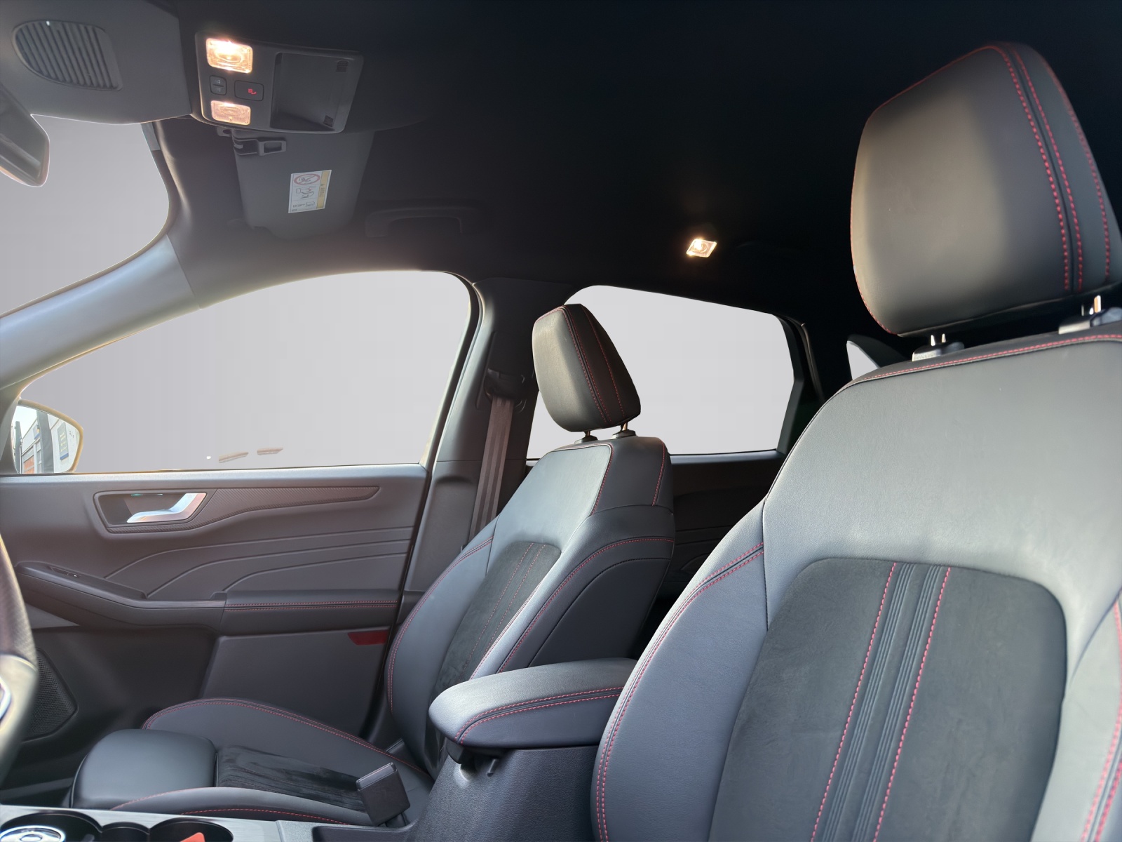 FORD Kuga 2.5 Hybrid ST-Line X 4x4-image-8