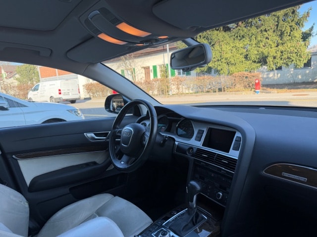 AUDI S6 Limousine 5.2 V10 quattro tiptronic-image-9