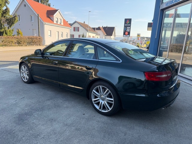 AUDI S6 Limousine 5.2 V10 quattro tiptronic-image-4