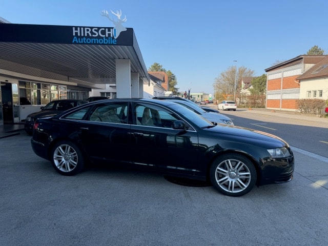 AUDI S6 Limousine 5.2 V10 quattro tiptronic-image-1
