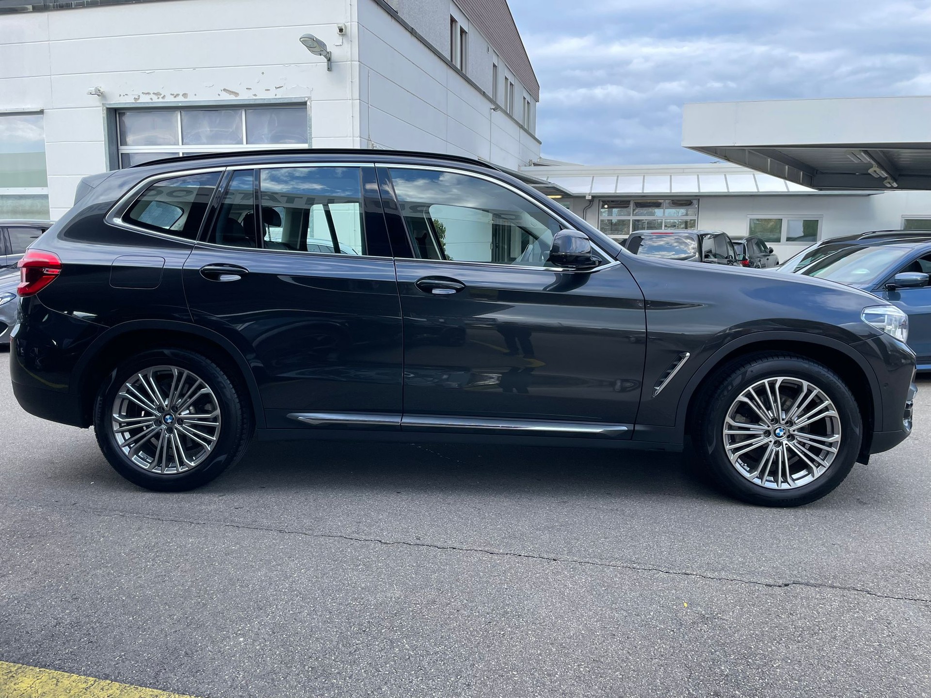 BMW X3 xDrive 20d Luxury Line Steptronic-image-3