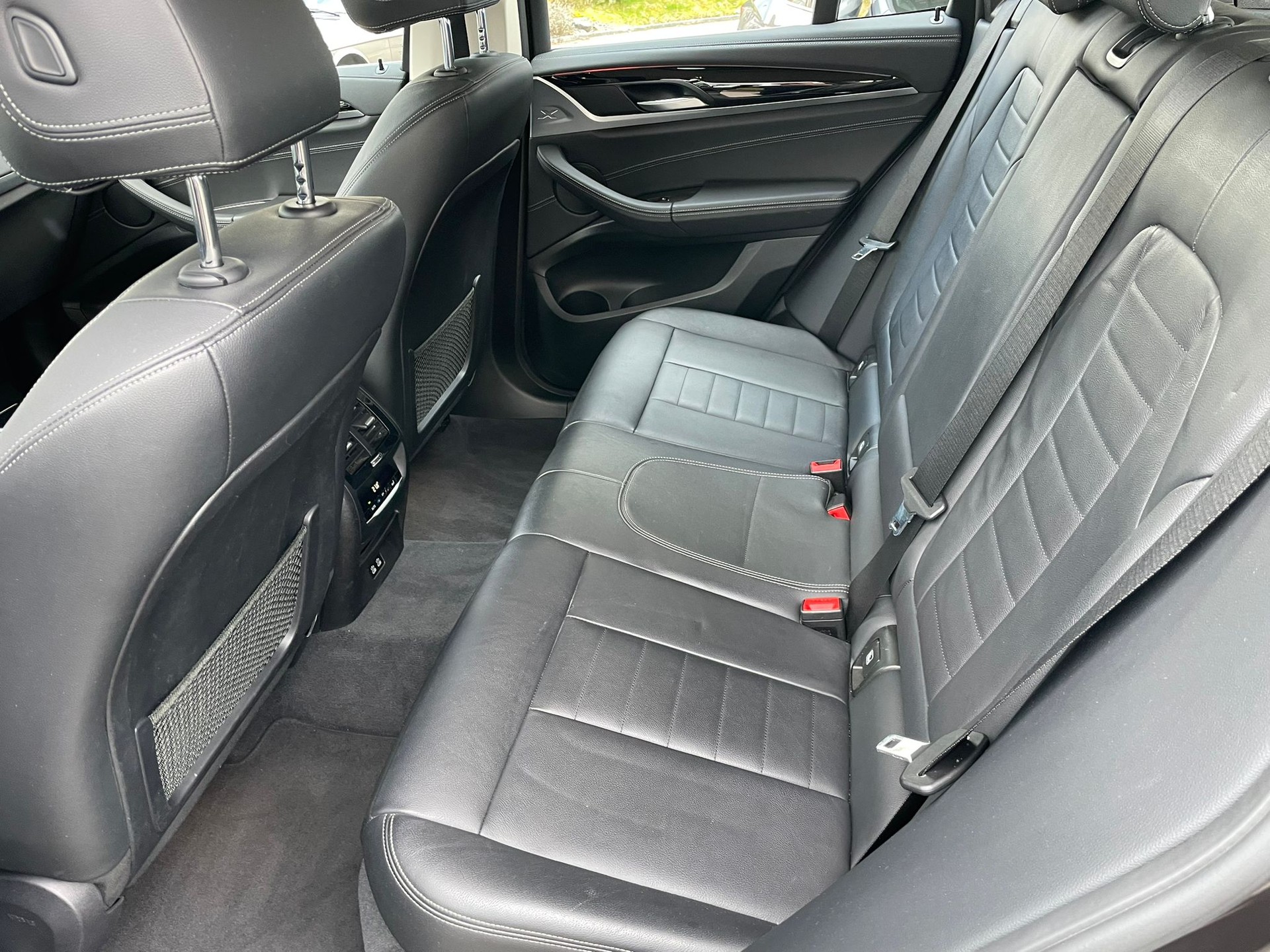 BMW X3 xDrive 20d Luxury Line Steptronic-image-9