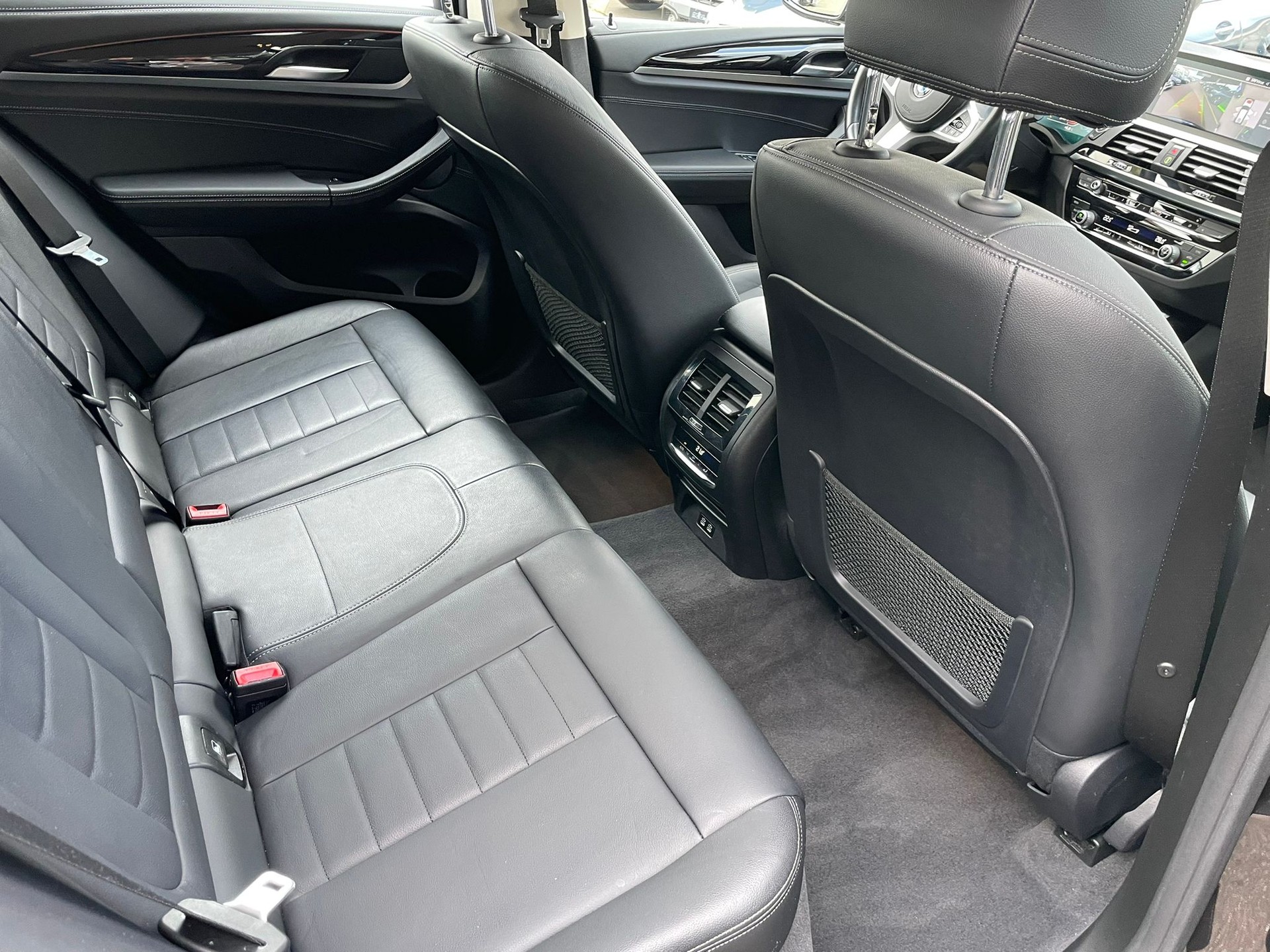 BMW X3 xDrive 20d Luxury Line Steptronic-image-11