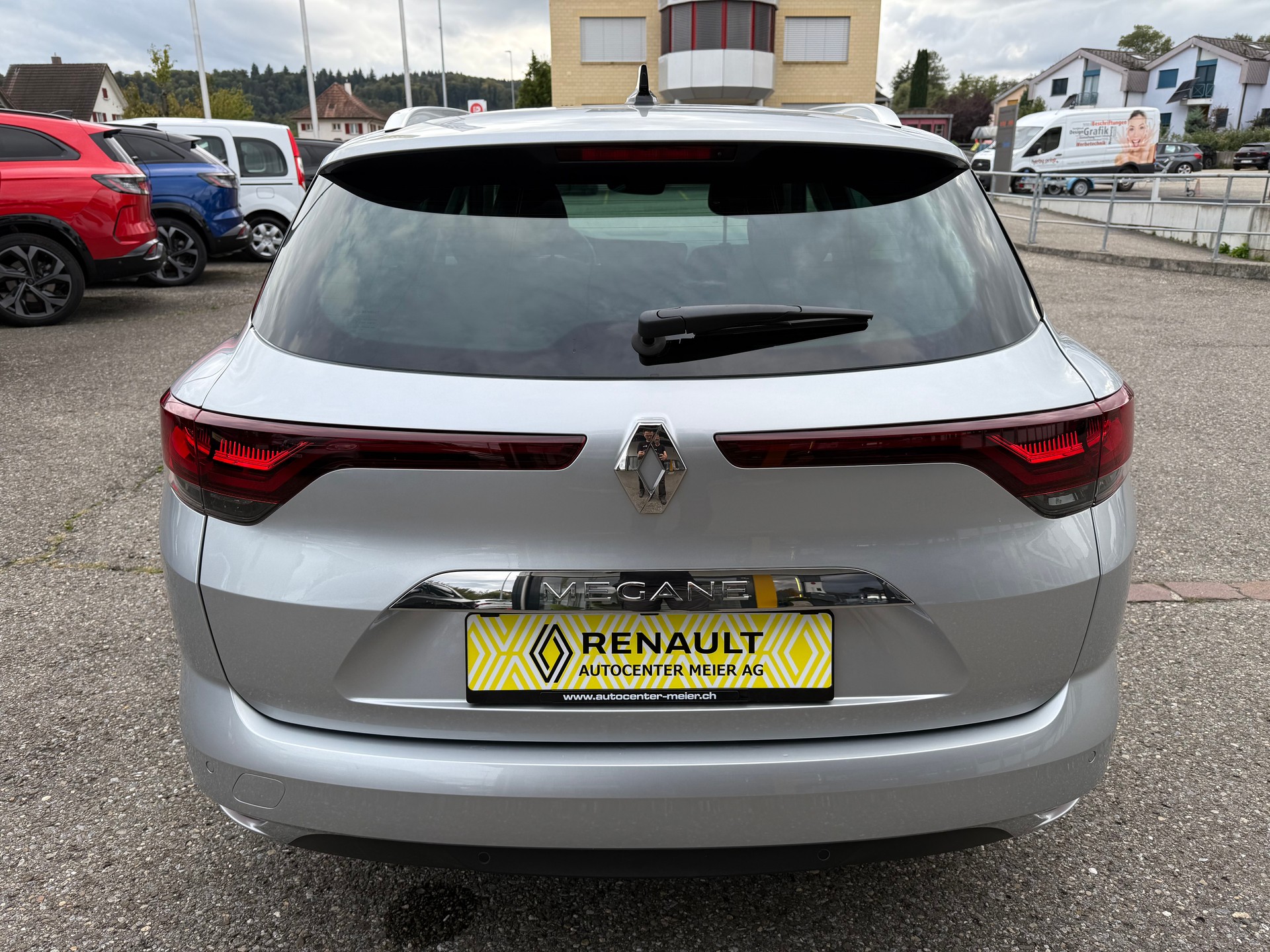 RENAULT Mégane Grandtour 1.3 16V Turbo Techno EDC-image-4