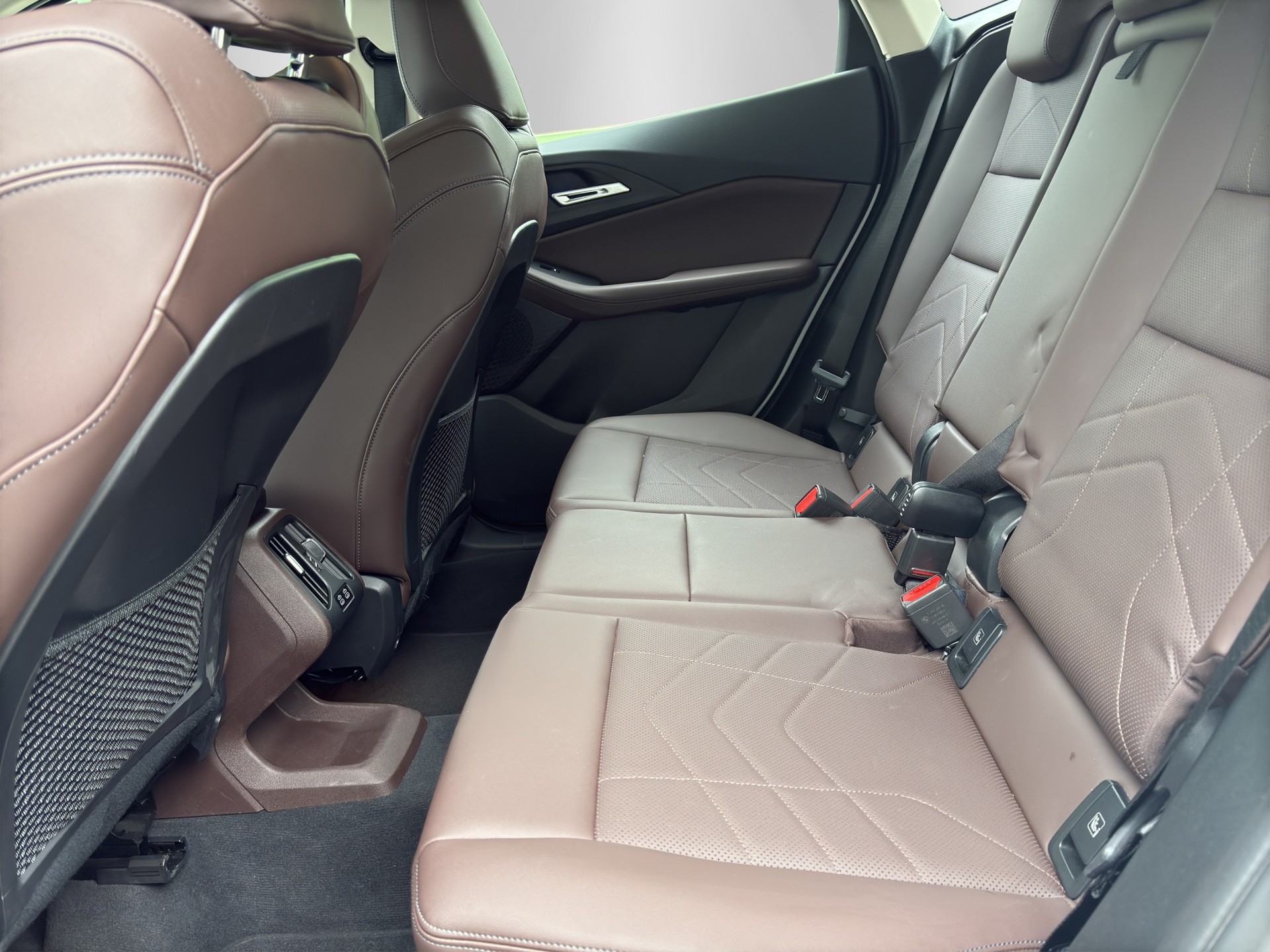 BMW 218d Active Tourer DKG-image-12