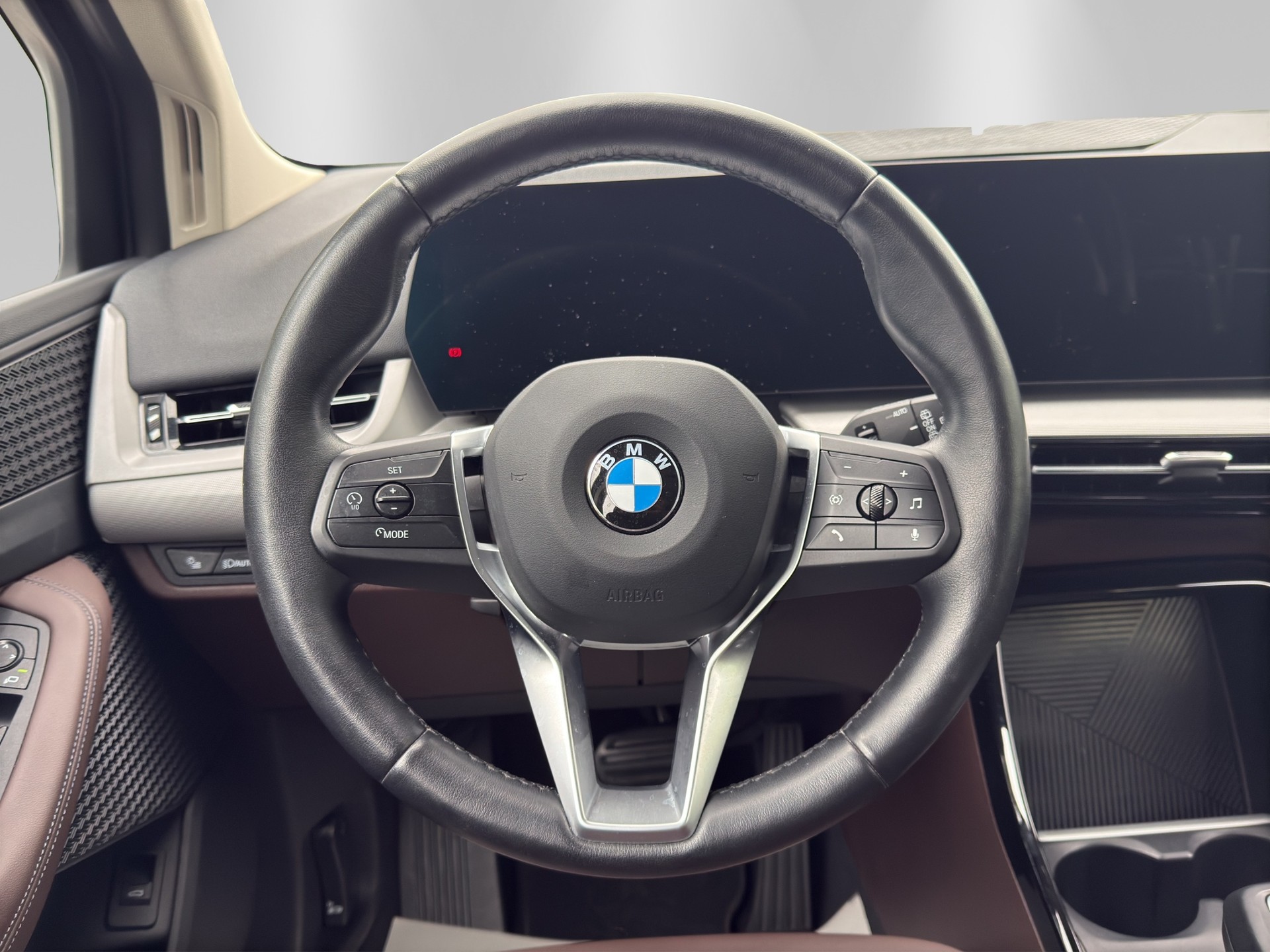 BMW 218d Active Tourer DKG-image-8