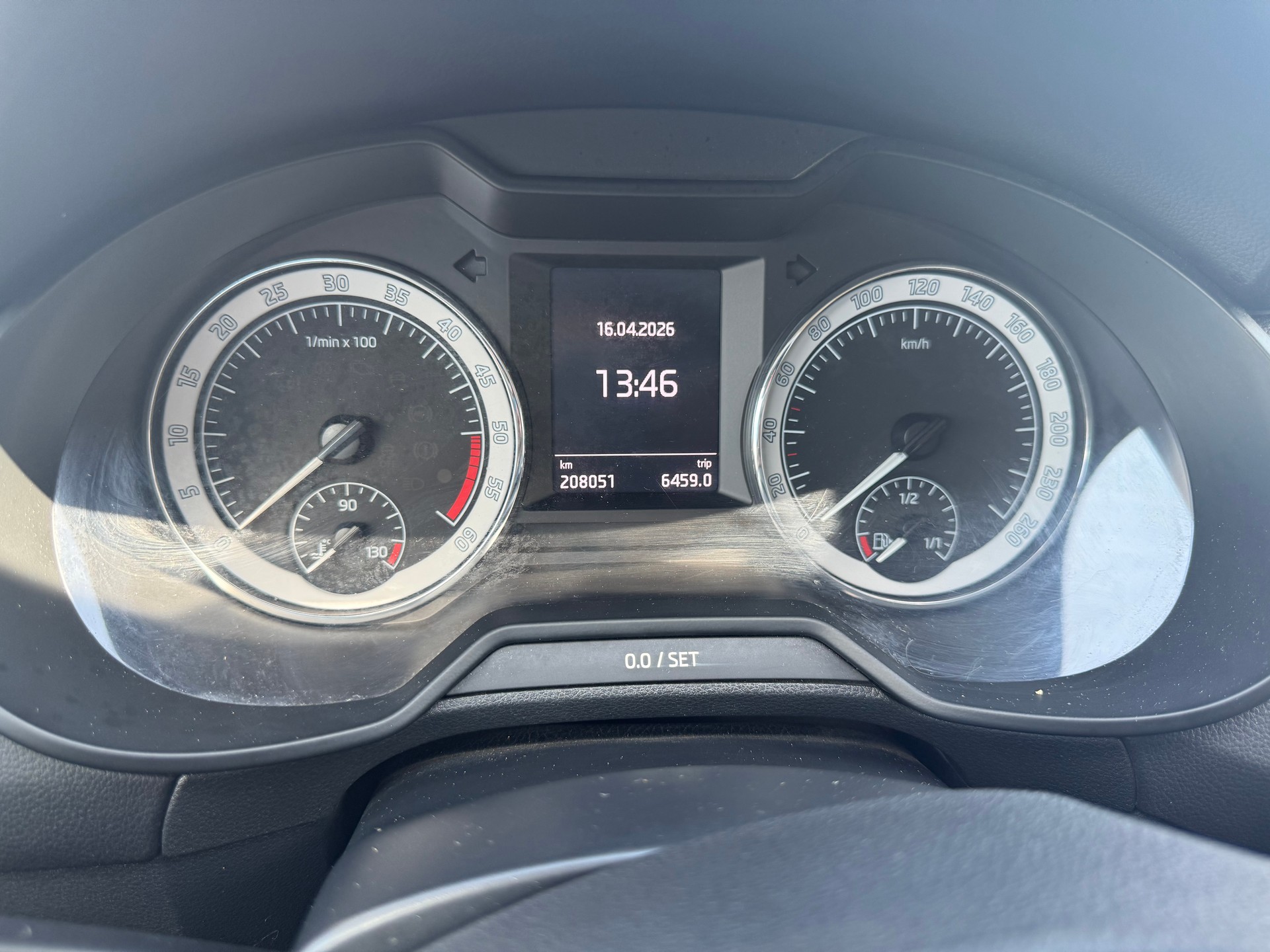 SKODA Octavia Combi 2.0 TDI Scout 4x4-image-10