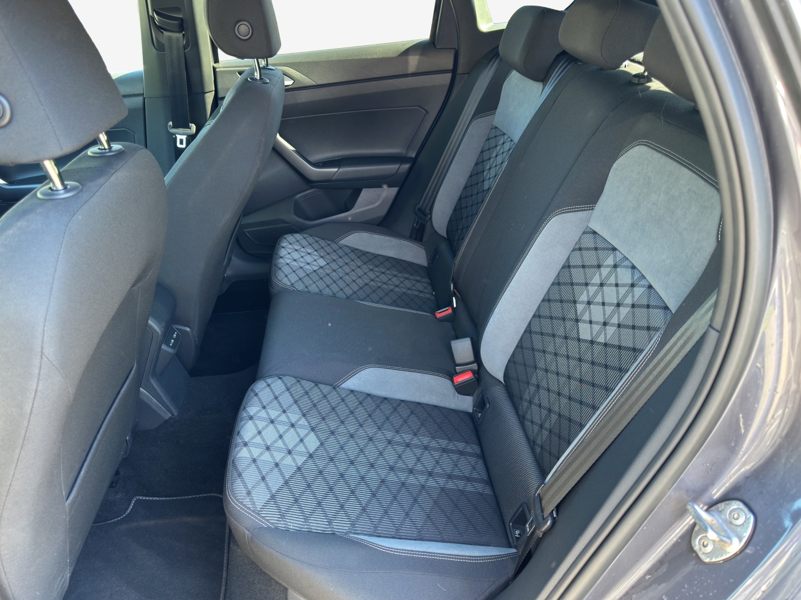 VW Taigo 1.5 TSI R-Line DSG-image-11