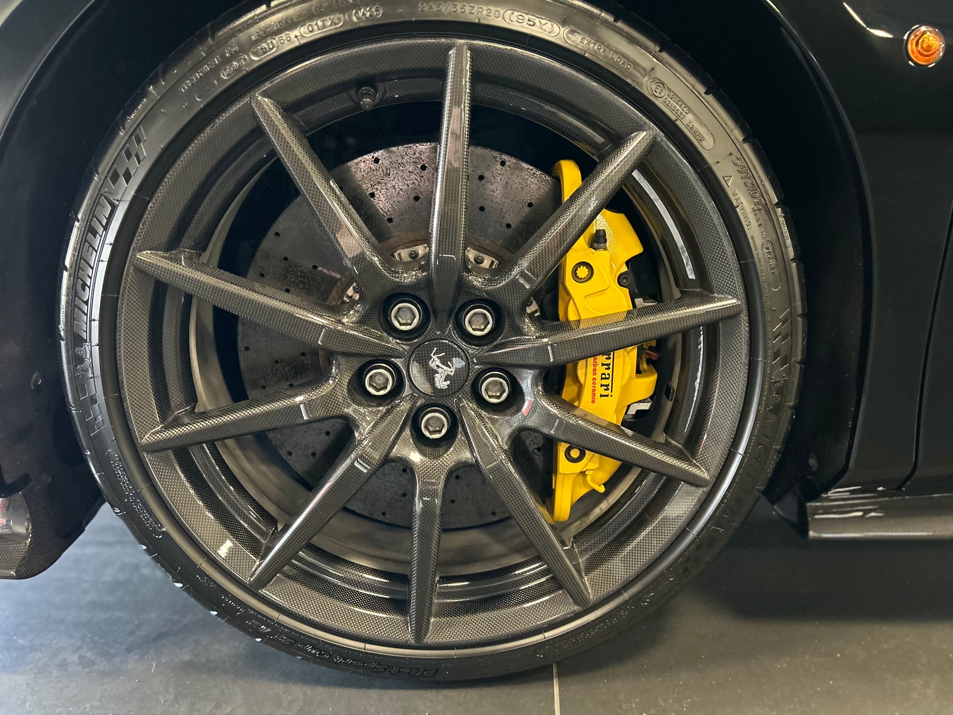 FERRARI 488 Pista Spider 3.9 V8-image-26