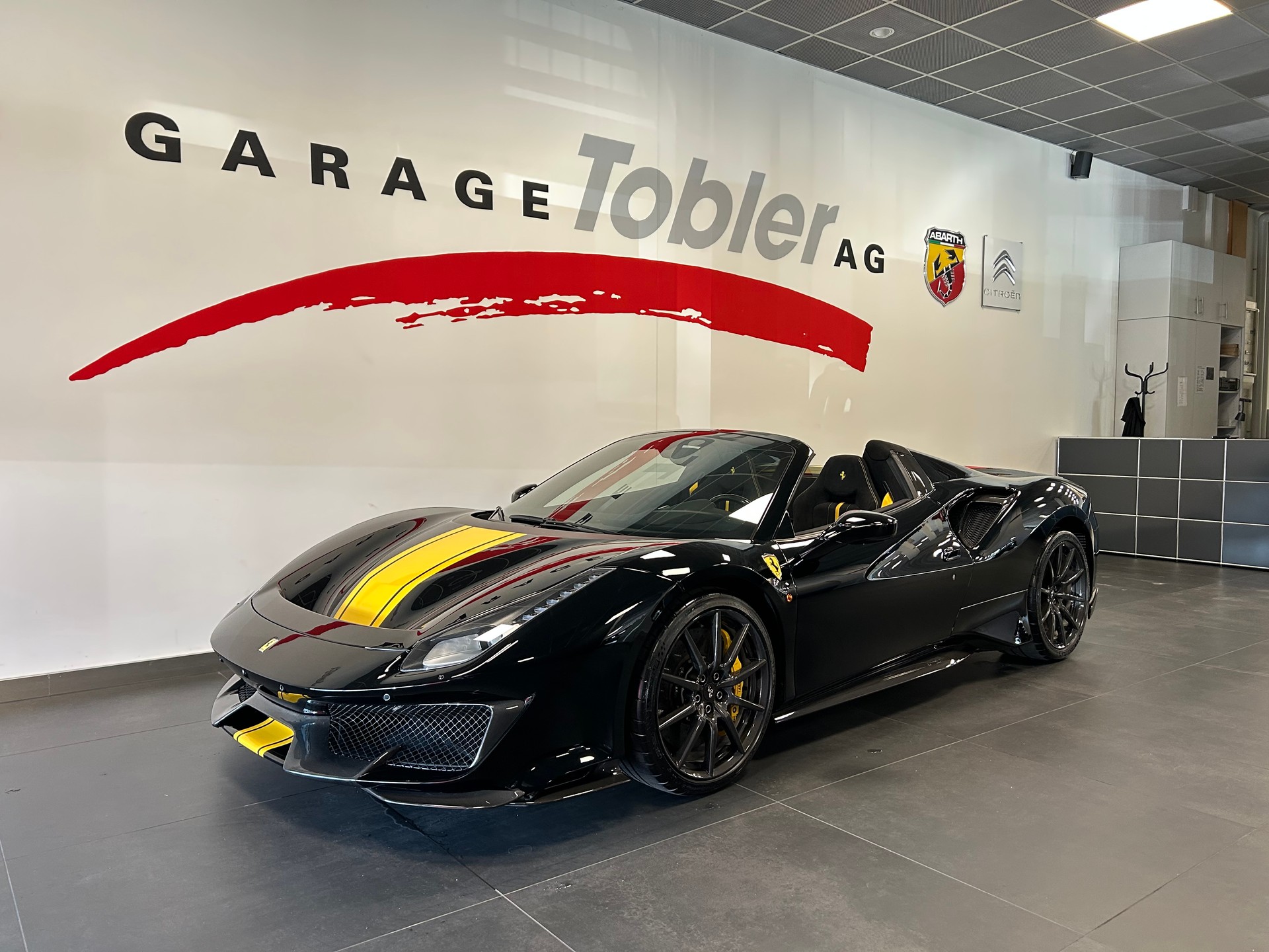 FERRARI 488 Pista Spider 3.9 V8-image-0