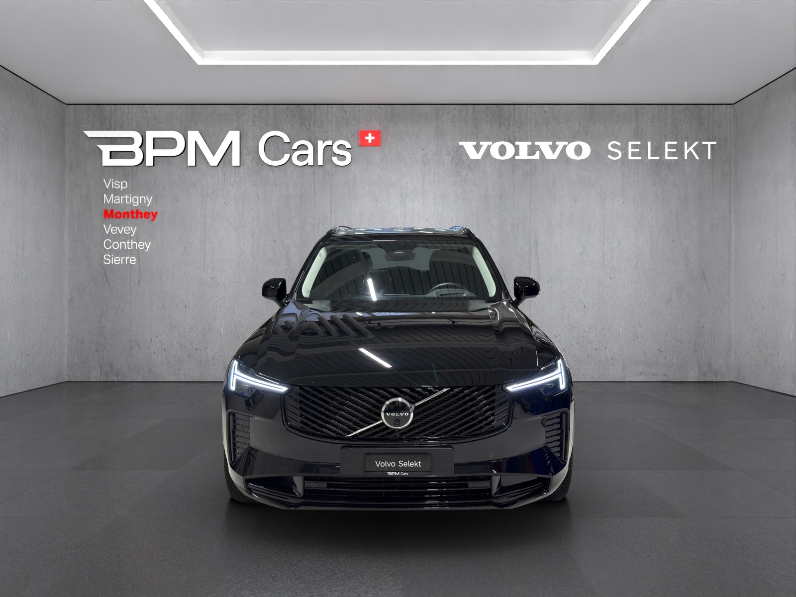 VOLVO XC90 T8 eAWD PluginHybrid Plus Dark Geartronic-showroom-element-1