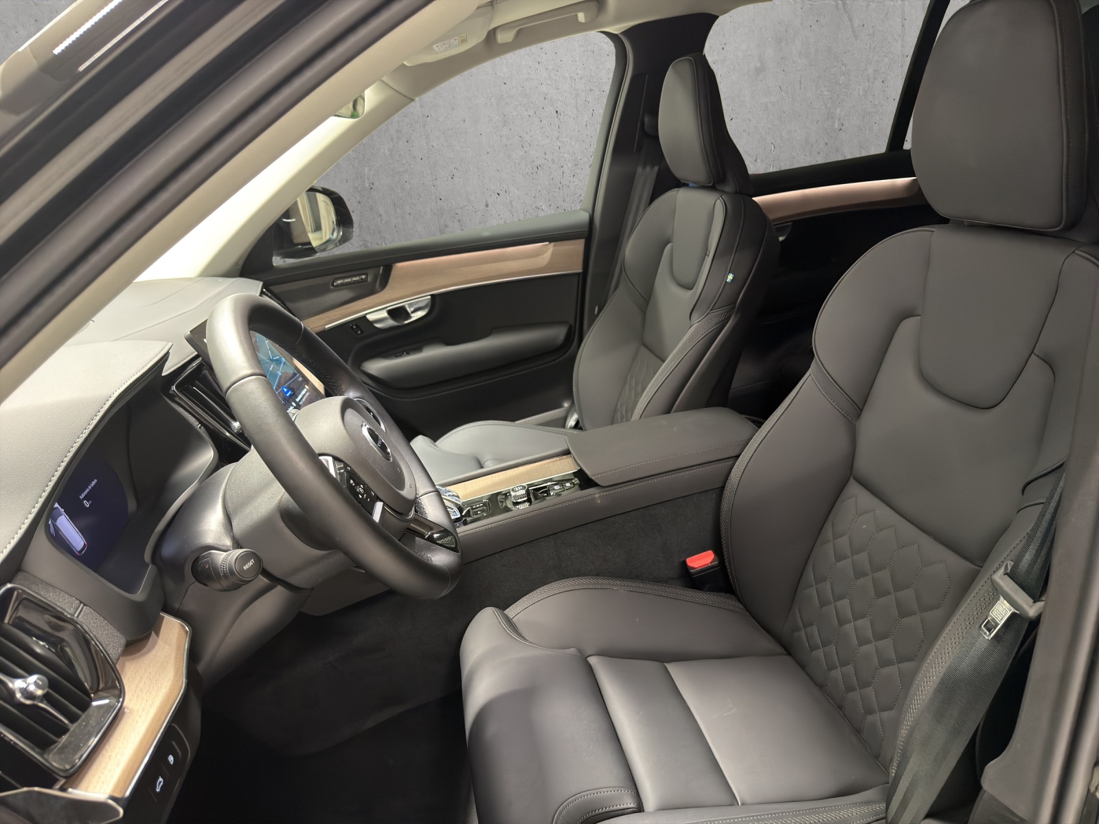 VOLVO XC90 T8 eAWD PluginHybrid Plus Dark Geartronic-image-9