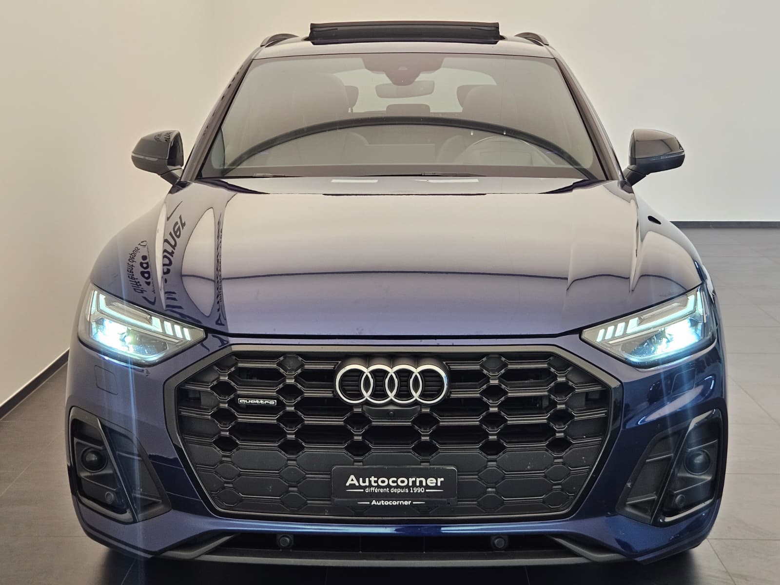 AUDI Q5 45 TFSI Black Edition quattro S-tronic-image-3