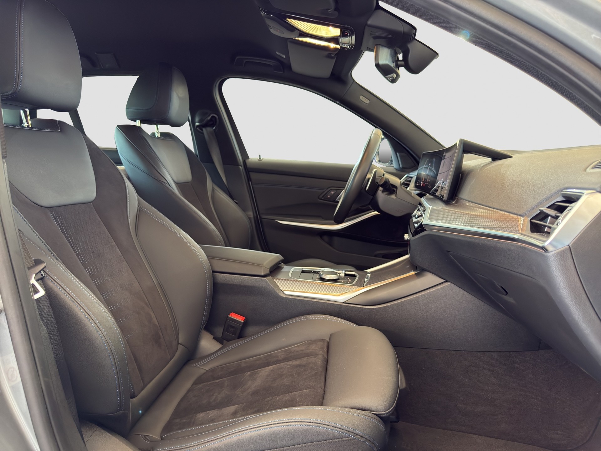 BMW 320d xDrive M Sport - AHK-image-8