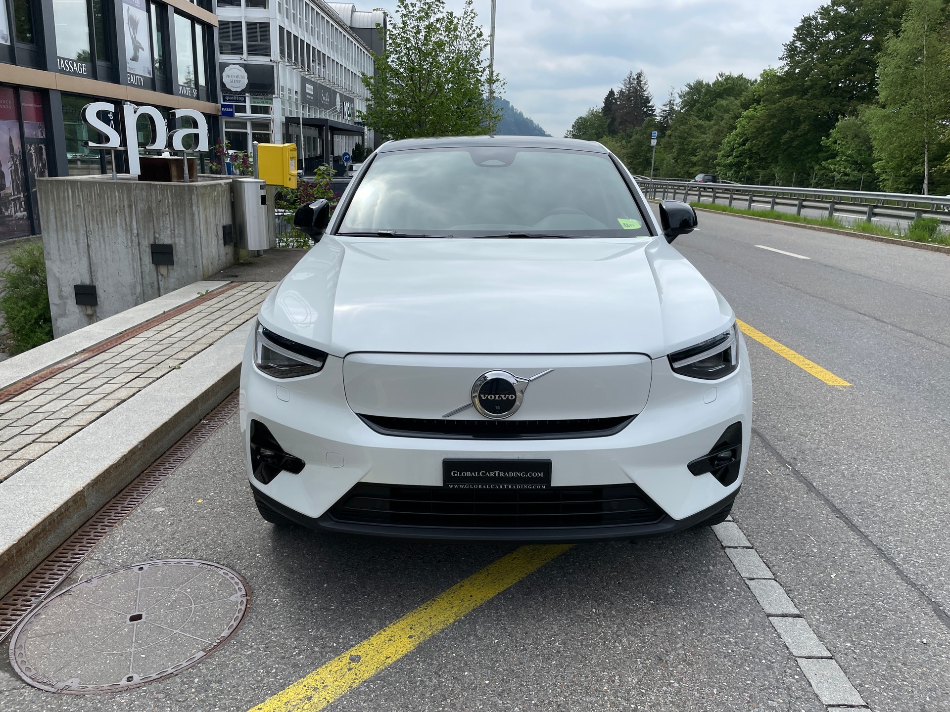 VOLVO C40 Recharge Pure Electric AWD Ultimate-image-1