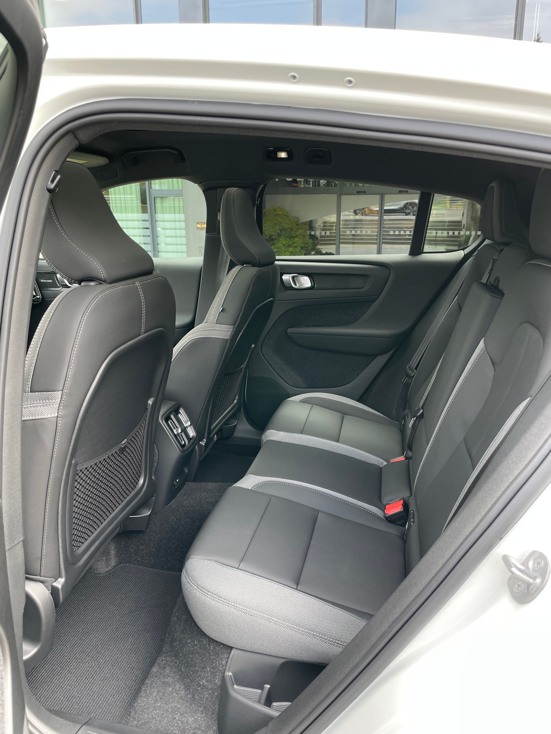 VOLVO C40 Recharge Pure Electric AWD Ultimate-image-17