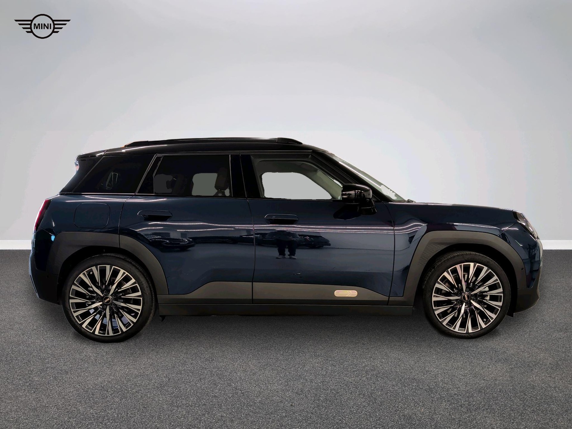 MINI Aceman SE-image-1