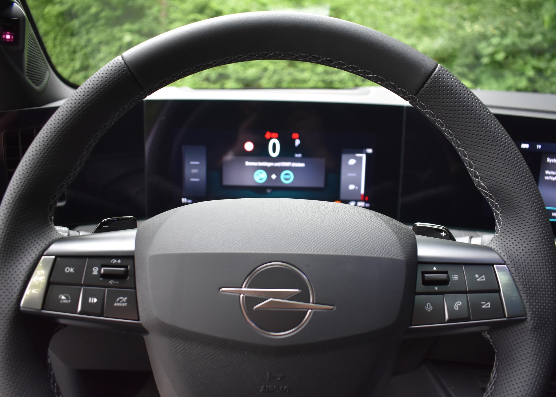 OPEL Astra Sports Tourer 58 kWh Ultimate-image-12