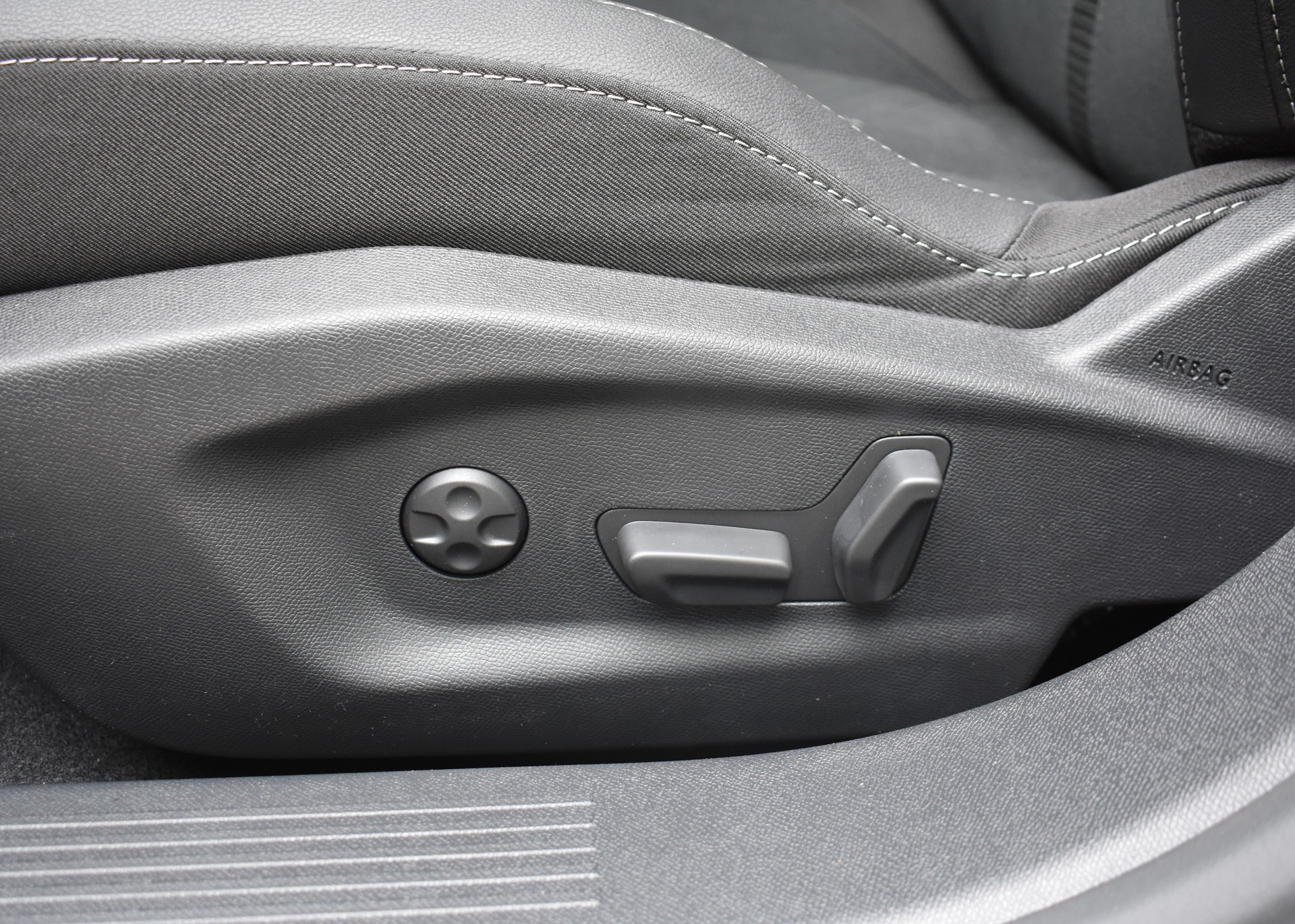 OPEL Astra Sports Tourer 58 kWh Ultimate-image-21