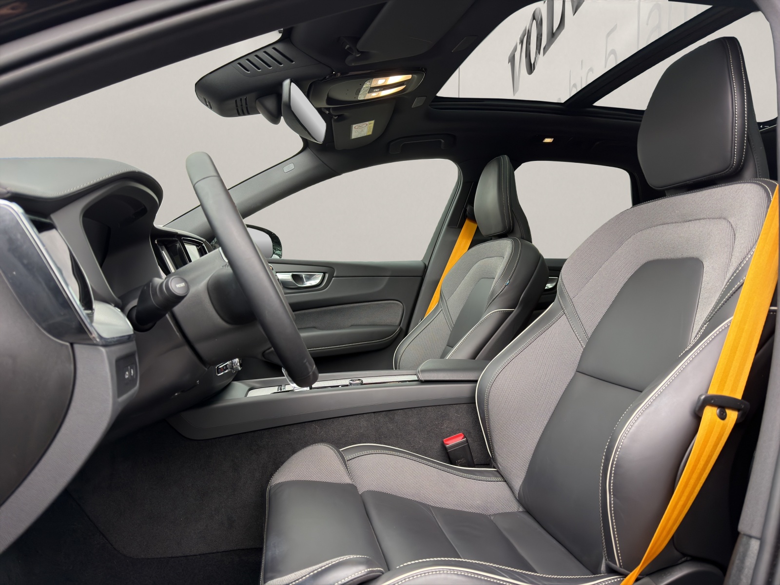 VOLVO XC60 2.0 T8 TE Polestar eAWD-image-8