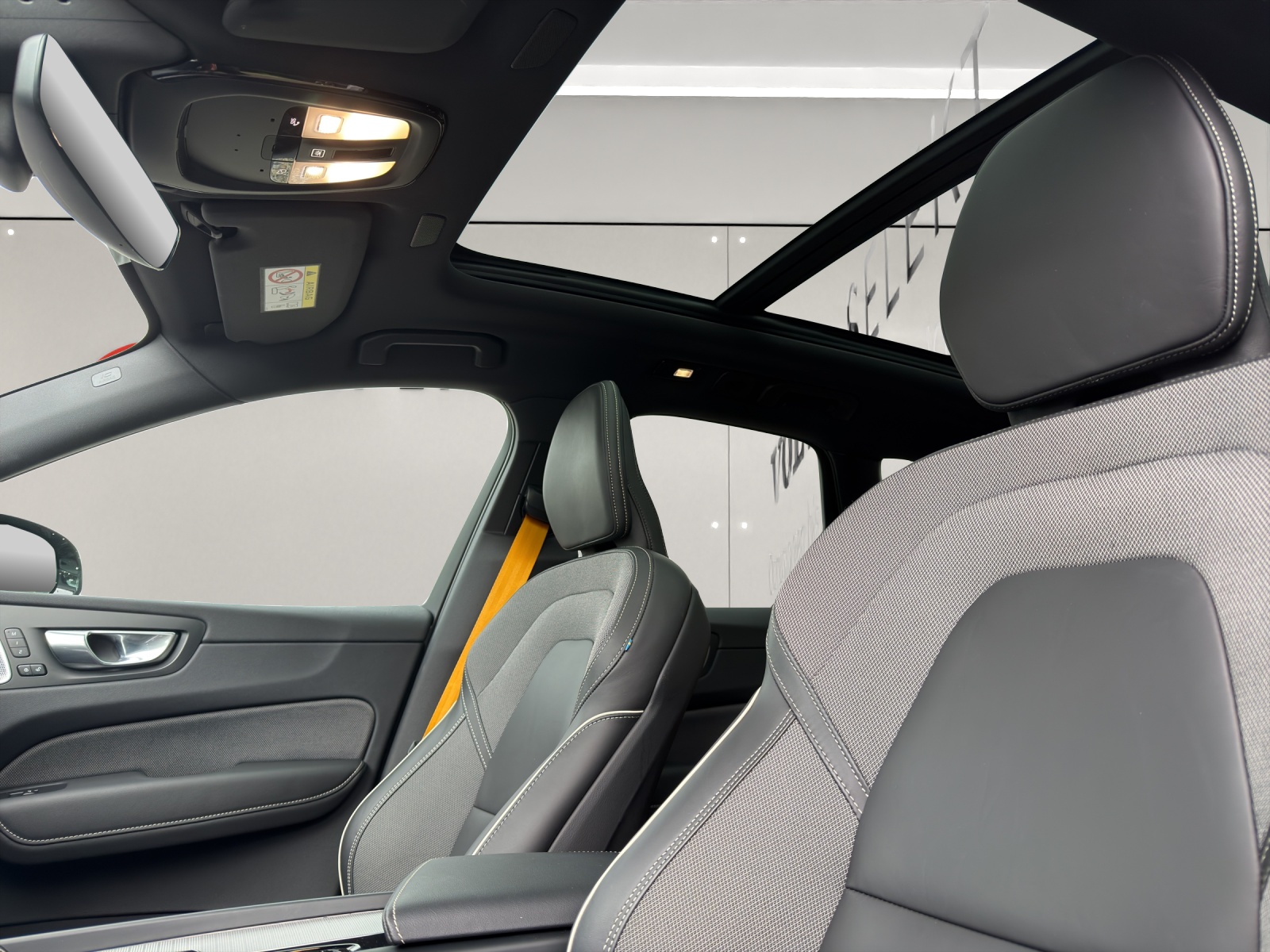 VOLVO XC60 2.0 T8 TE Polestar eAWD-image-10