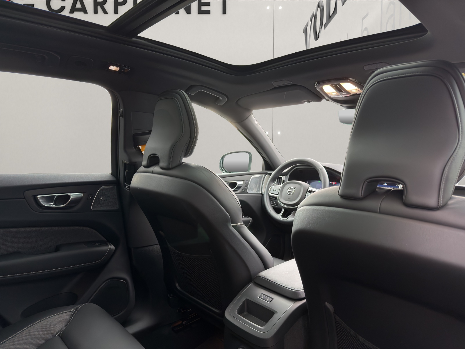 VOLVO XC60 2.0 T8 TE Polestar eAWD-image-16