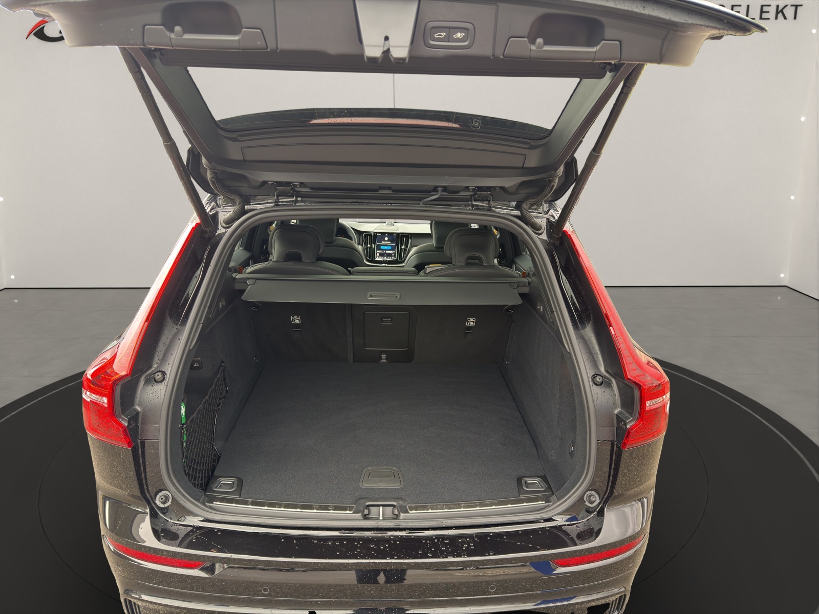 VOLVO XC60 2.0 T8 TE Polestar eAWD-image-5
