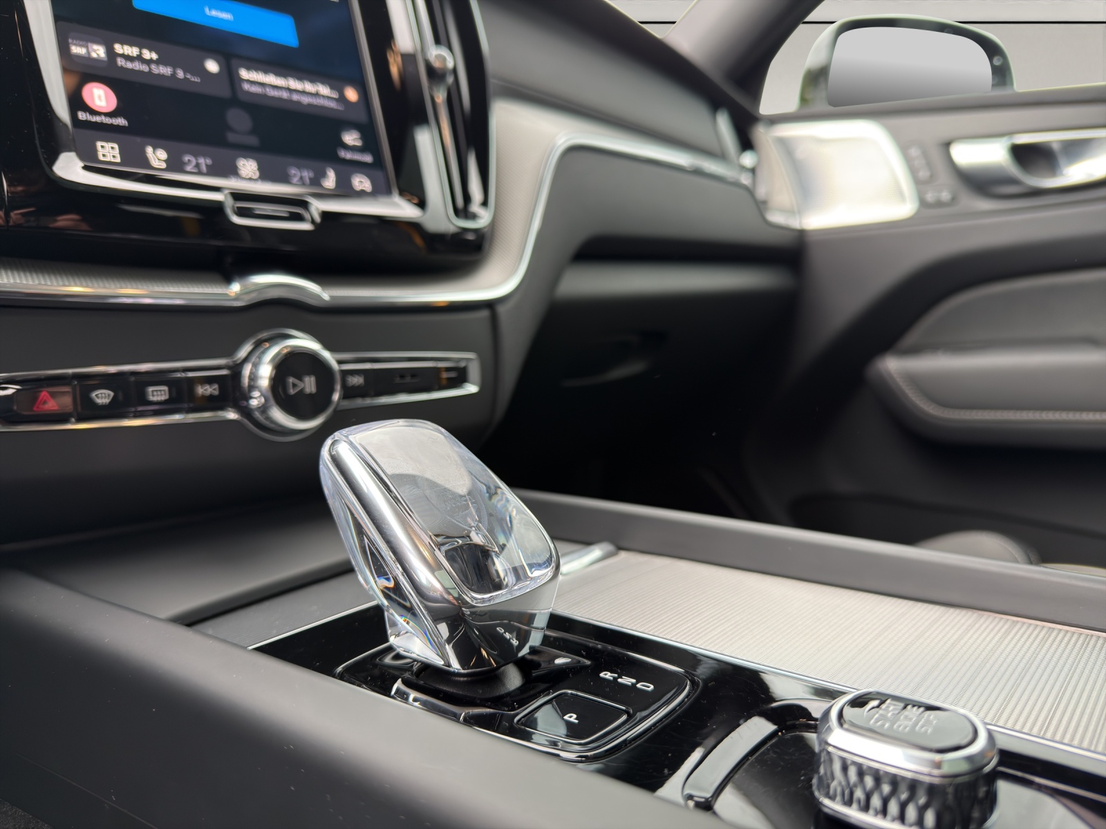 VOLVO XC60 2.0 T8 TE Polestar eAWD-image-12
