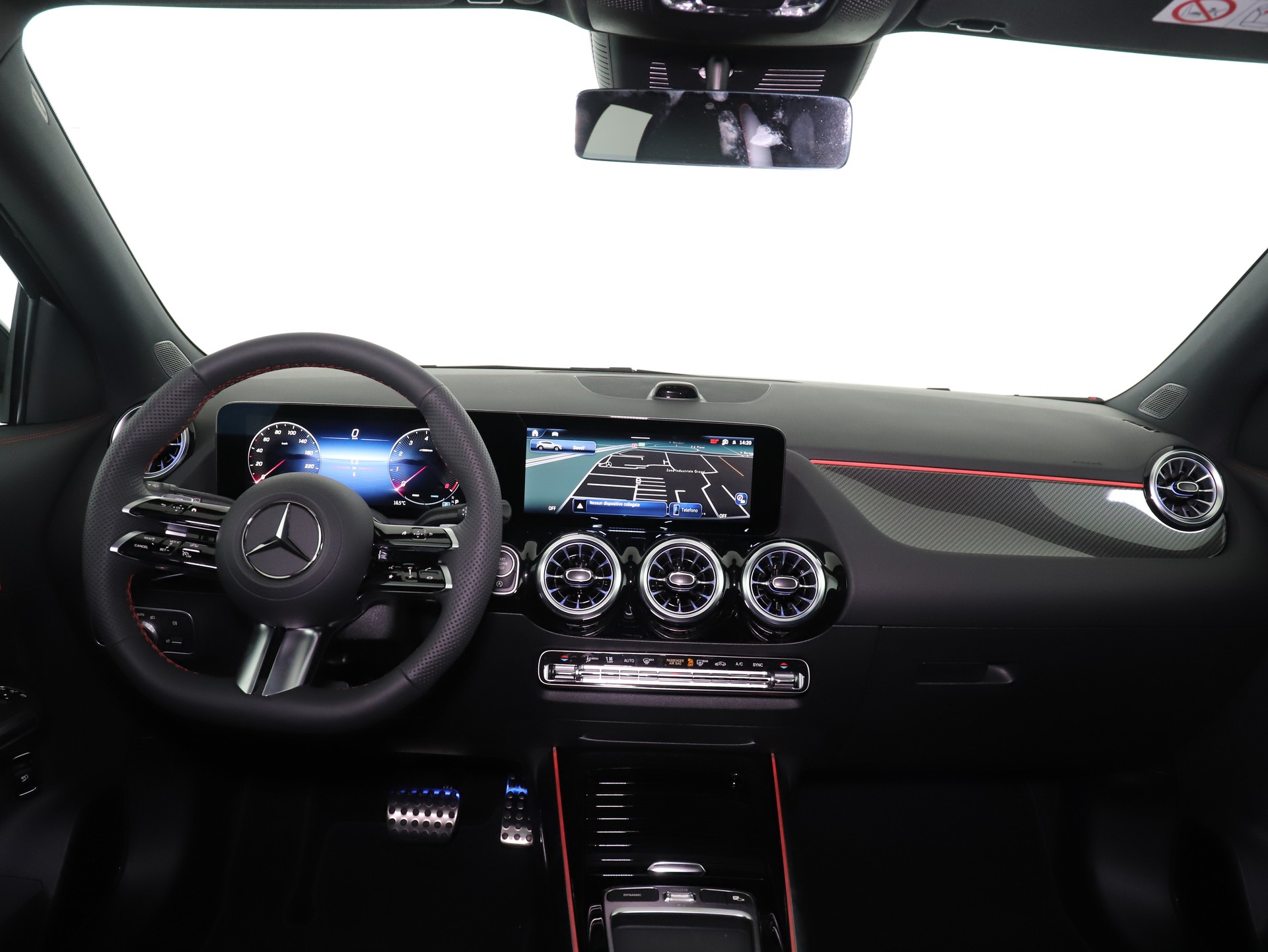 MERCEDES-BENZ GLA 200 Night Star 7G-D-image-12
