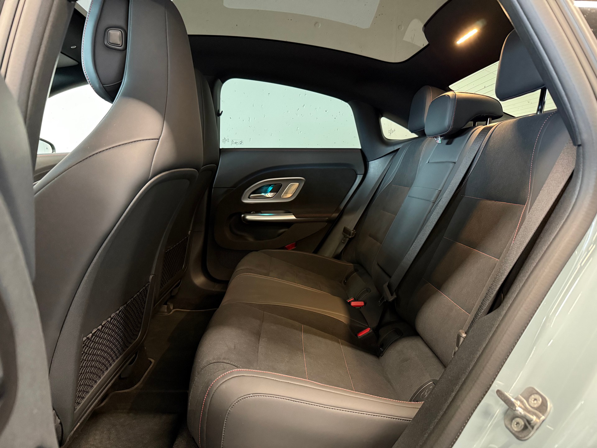 MERCEDES-BENZ CLA 350 4 Matic 85 kWh EQ AMG LINE | inkl. Beifahrerbildschirm!-image-8