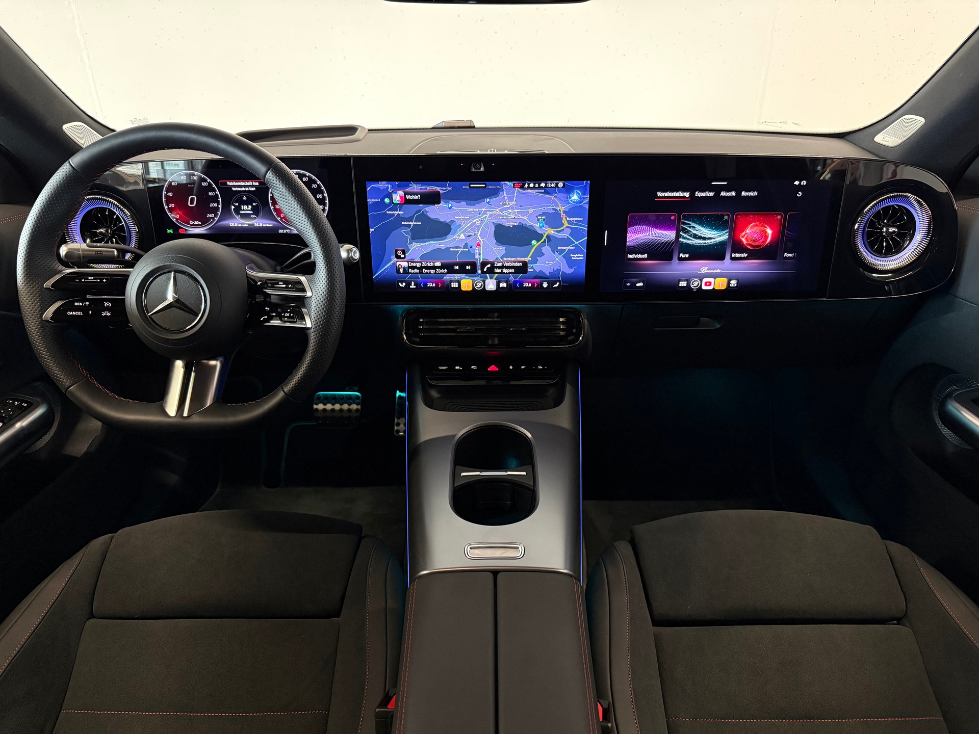 MERCEDES-BENZ CLA 350 4 Matic 85 kWh EQ AMG LINE | inkl. Beifahrerbildschirm!-image-9