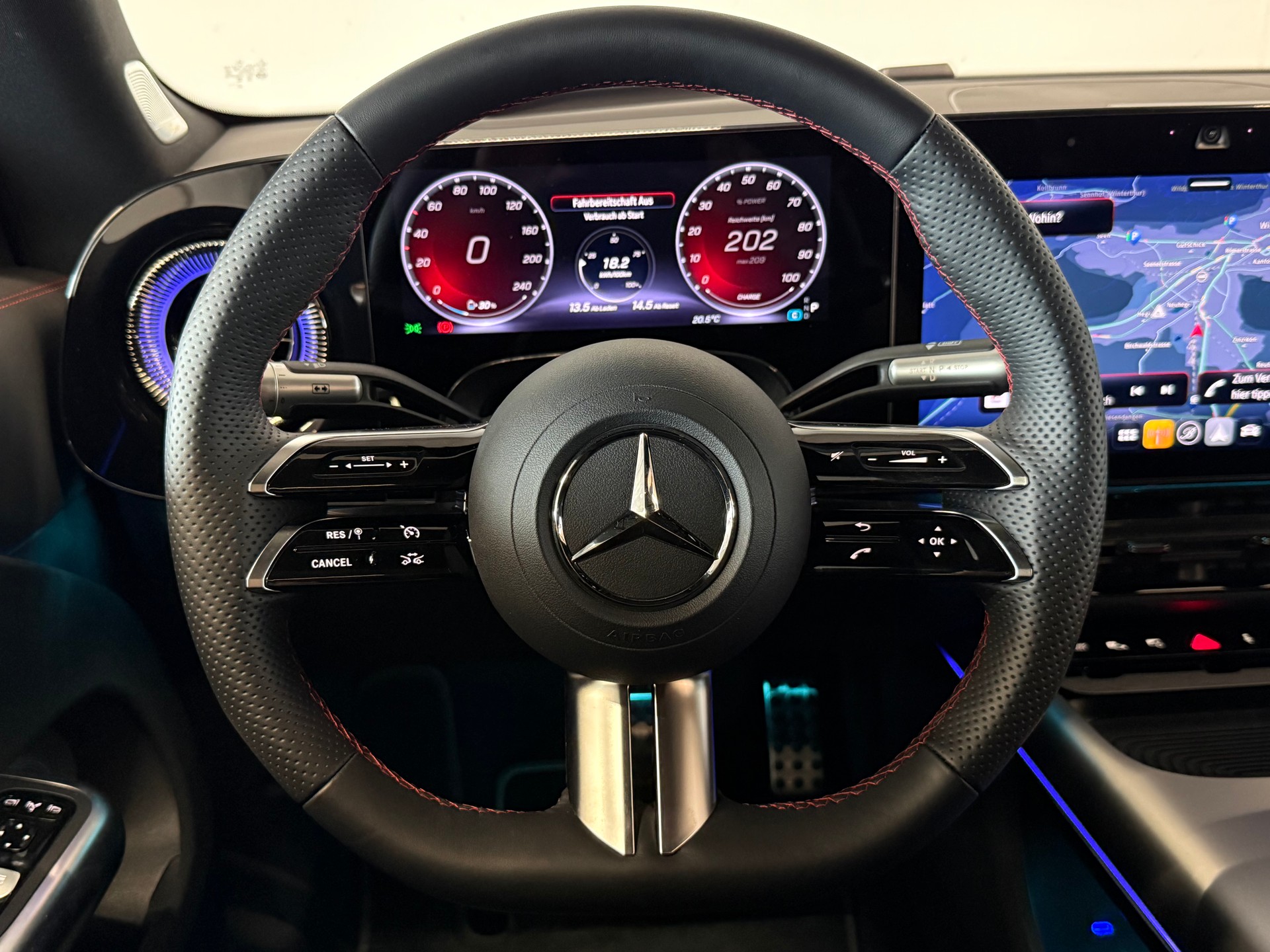 MERCEDES-BENZ CLA 350 4 Matic 85 kWh EQ AMG LINE | inkl. Beifahrerbildschirm!-image-10